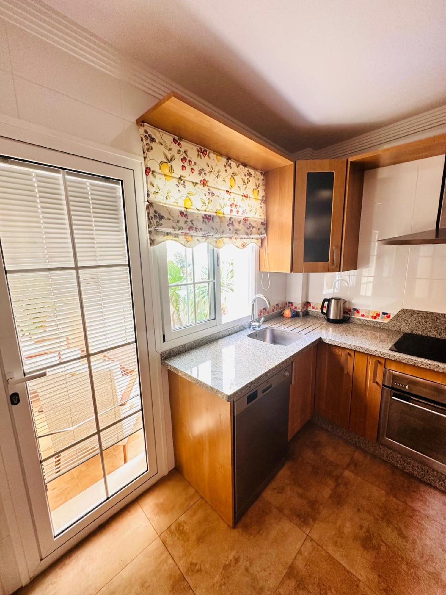Atico Con Piscina Privada En El Corazon De Nerja! Vakantiehuis Nerja