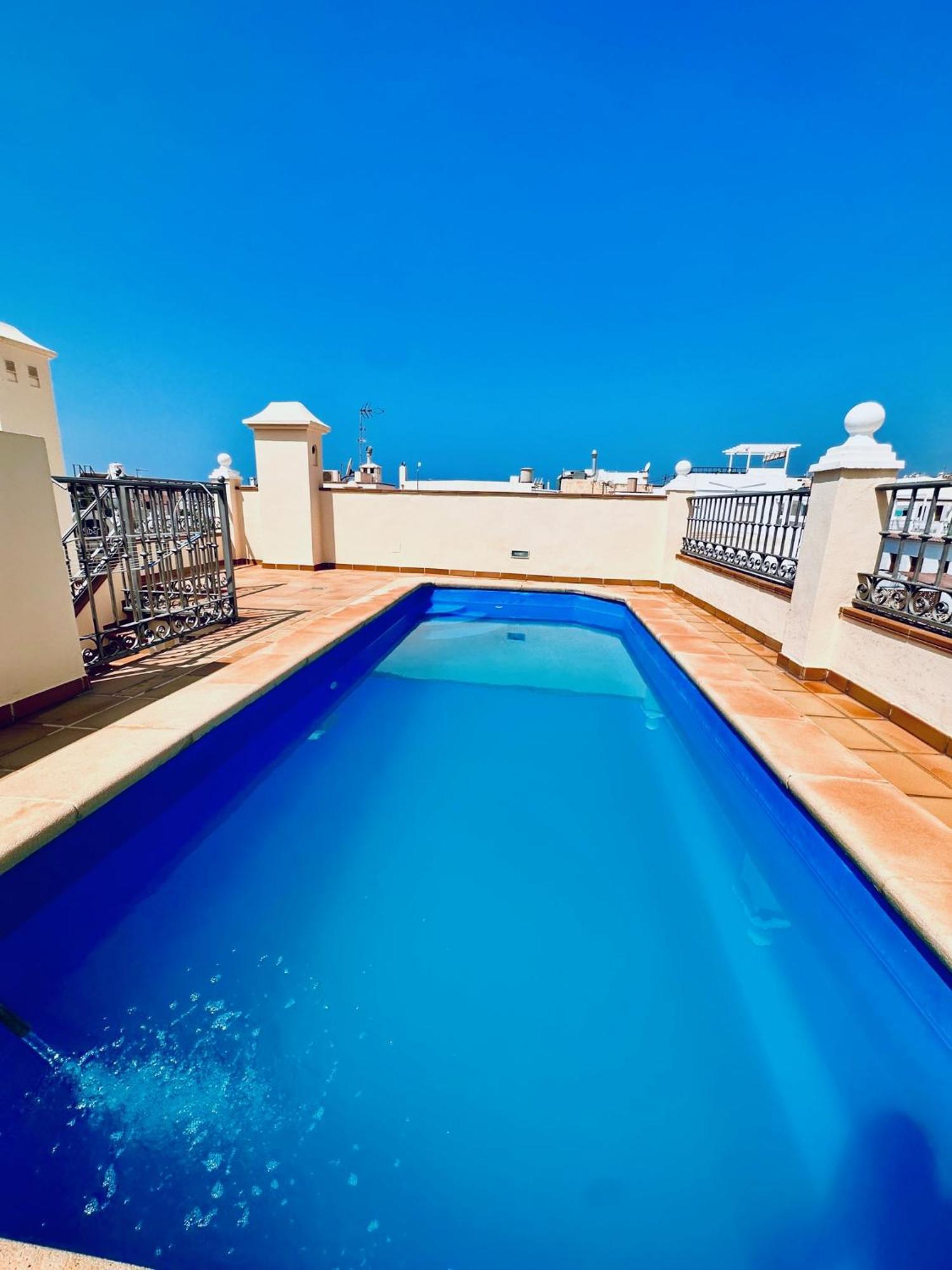 Vakantiehuis Atico Con Piscina Privada En El Corazon De Nerja!