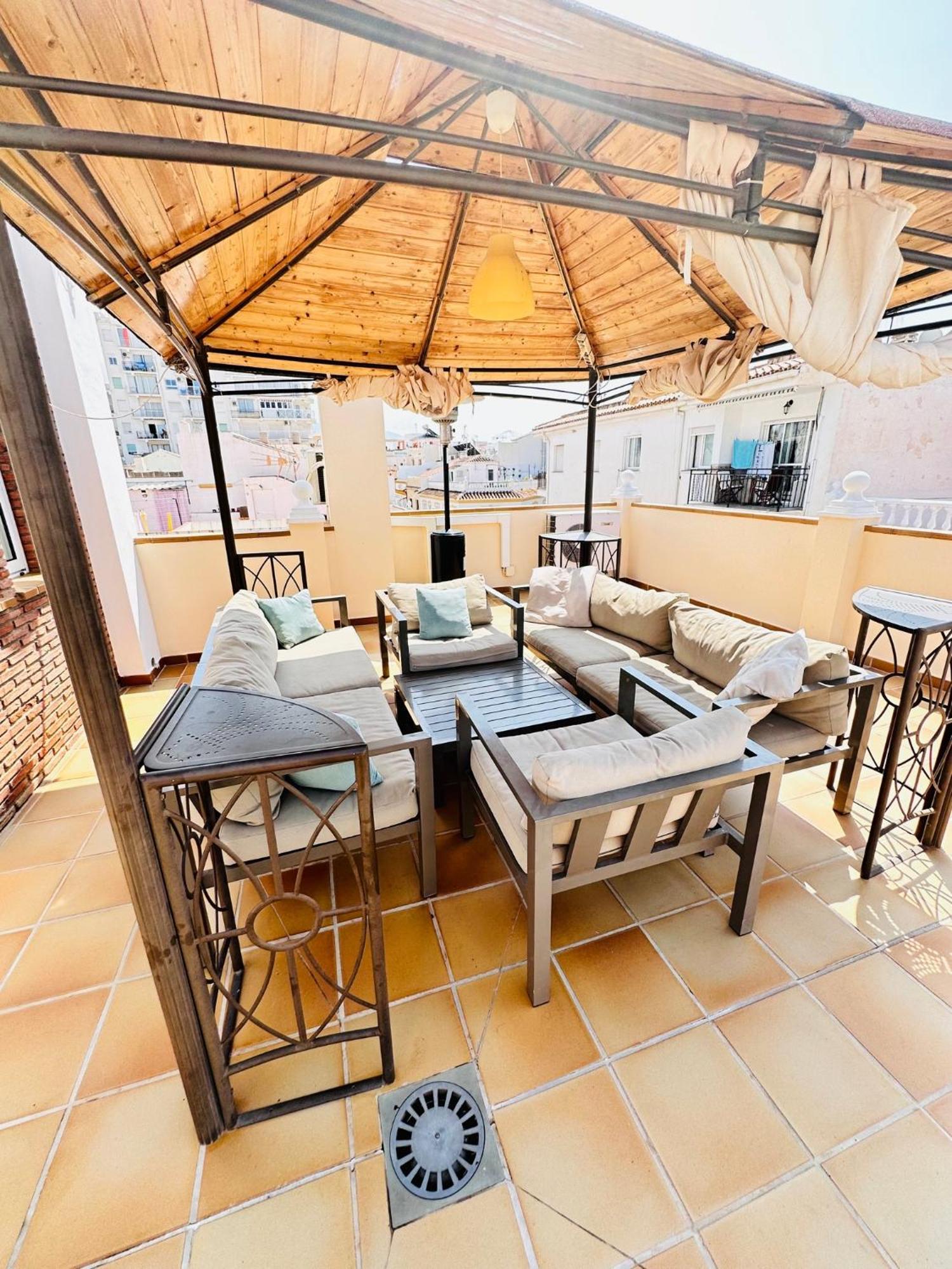Atico Con Piscina Privada En El Corazon De Nerja!