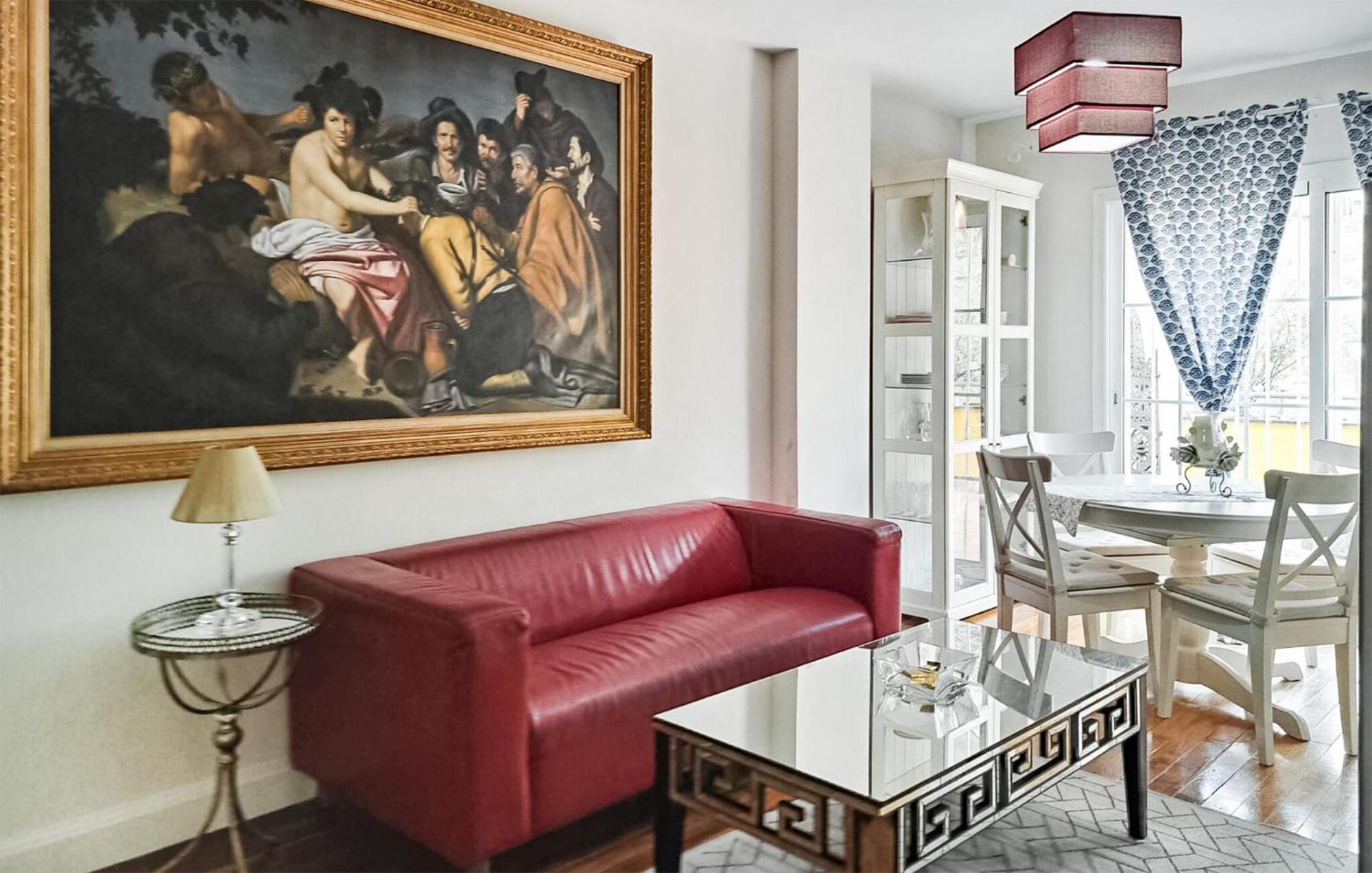 Stunning In With Jacuzzi Apartment *