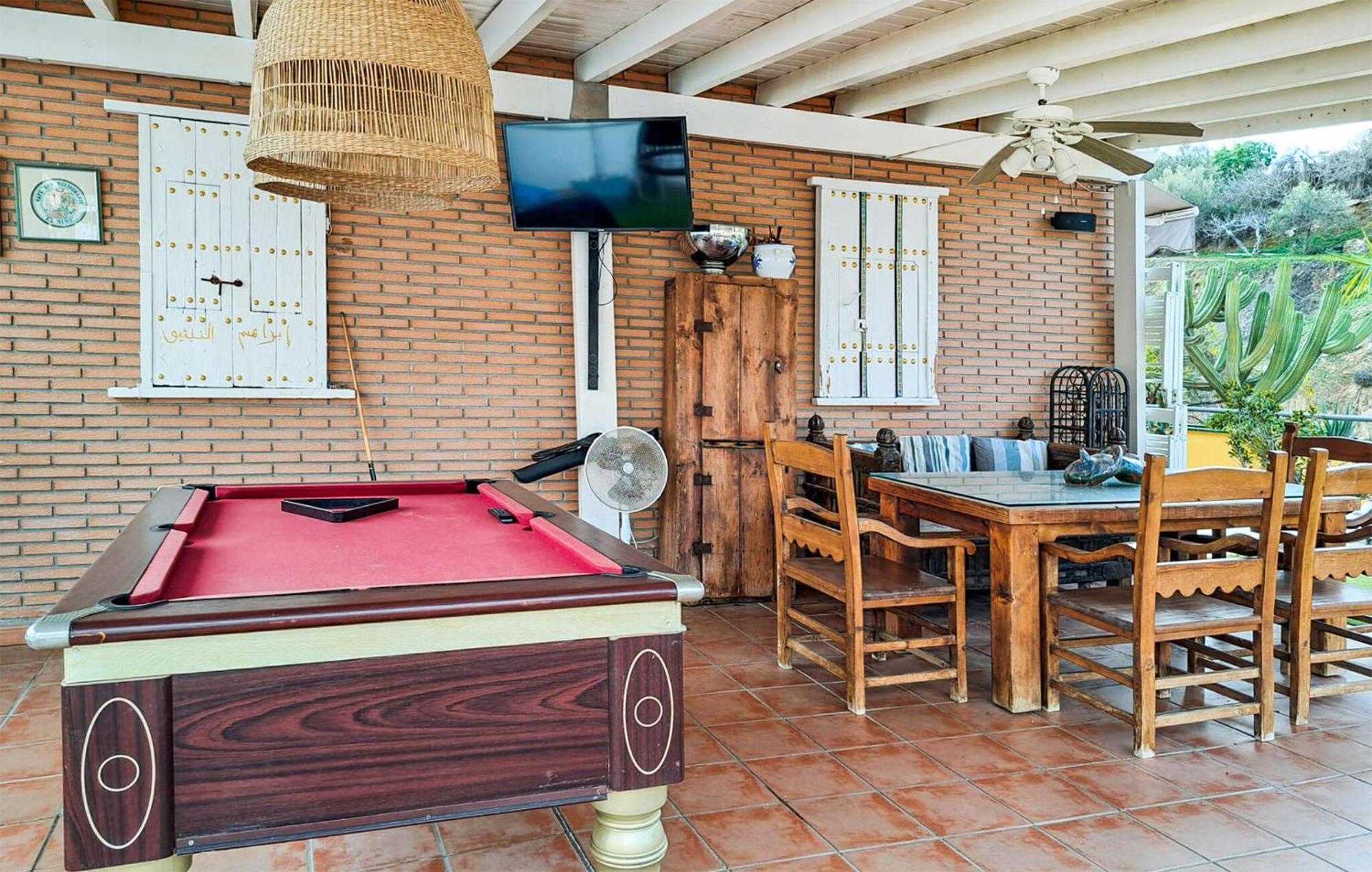Stunning In With Jacuzzi Apartment *