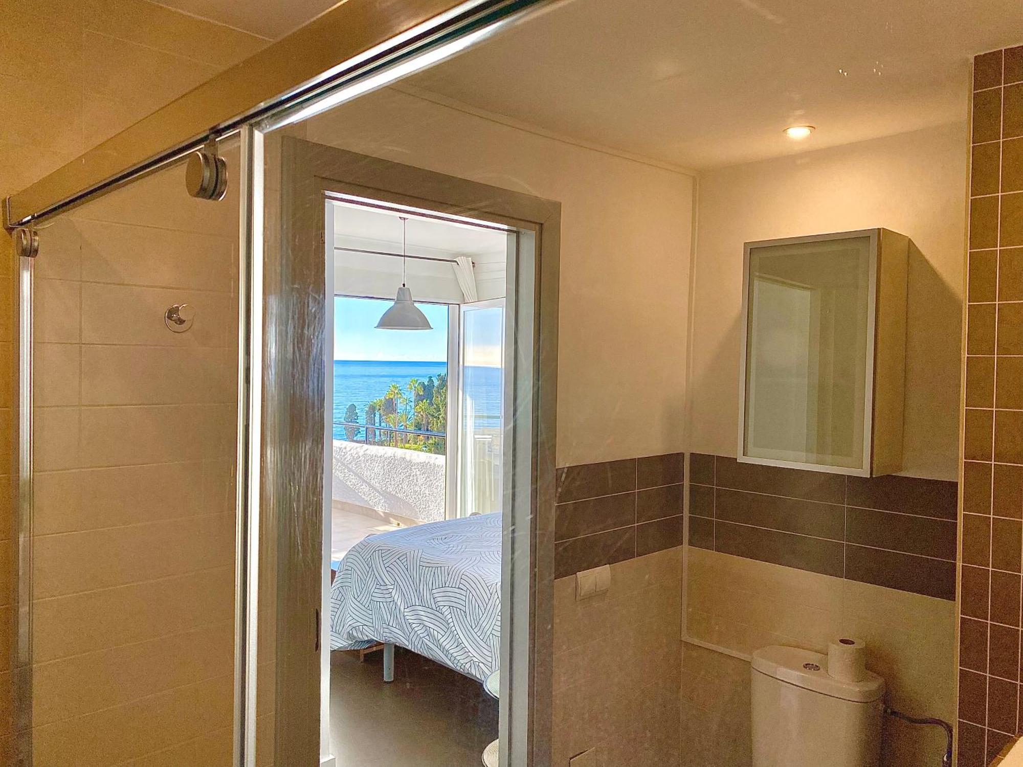 Modern Stunning Sea Views And Pool