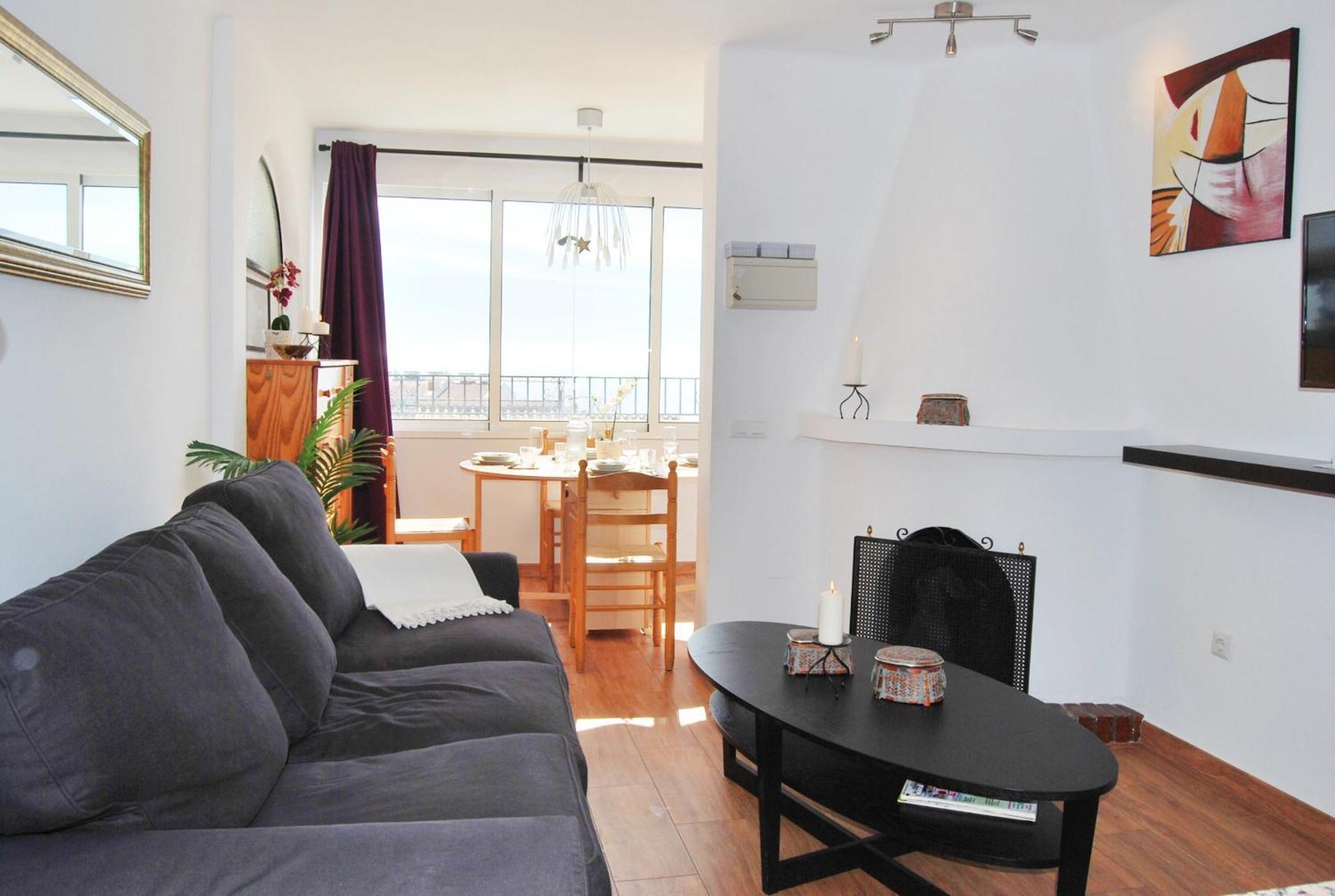 Ap197 - Capuchinos 20 Nerja