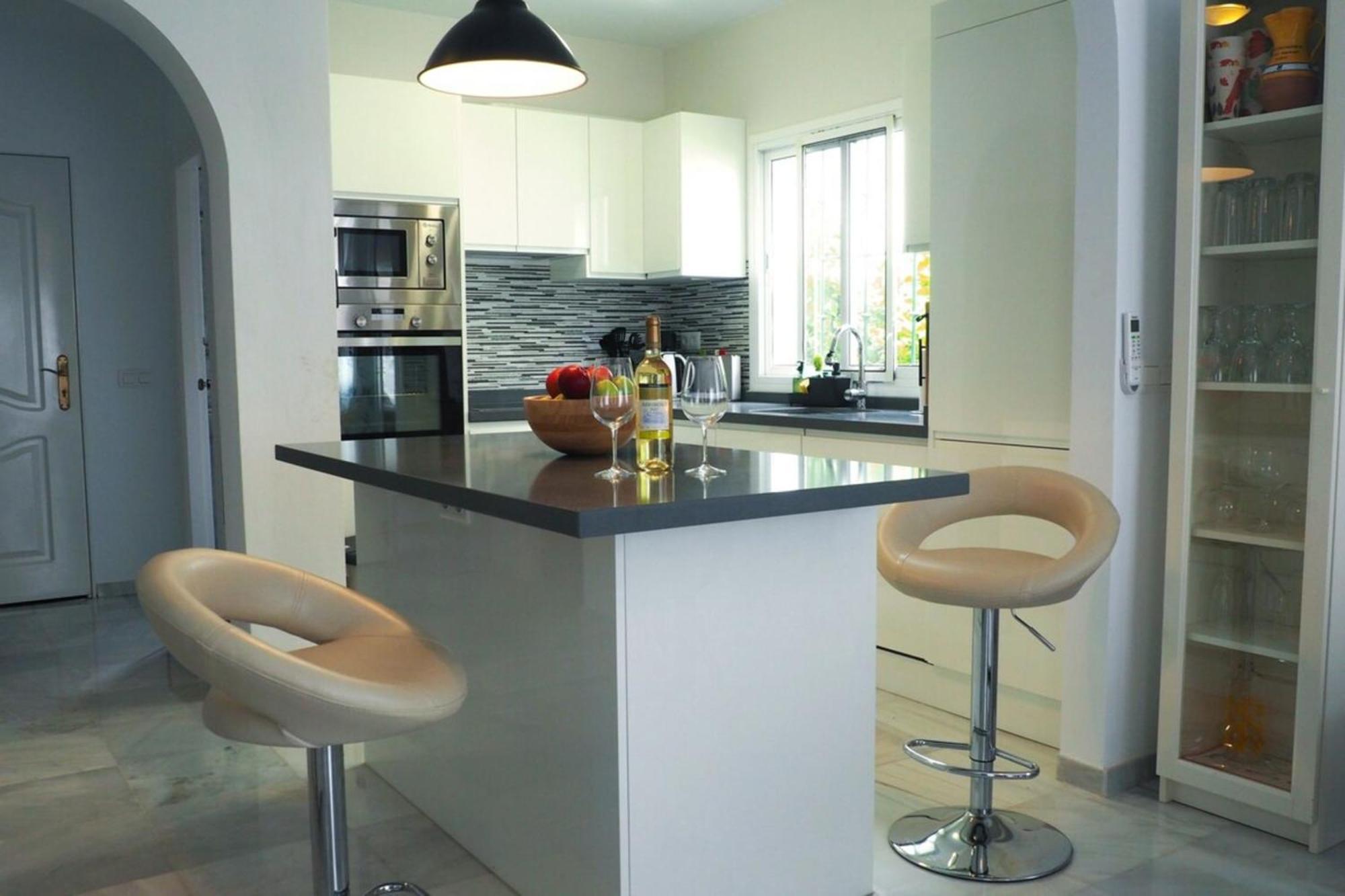 Stylish Private Pool Ideal For Large Family Pousada