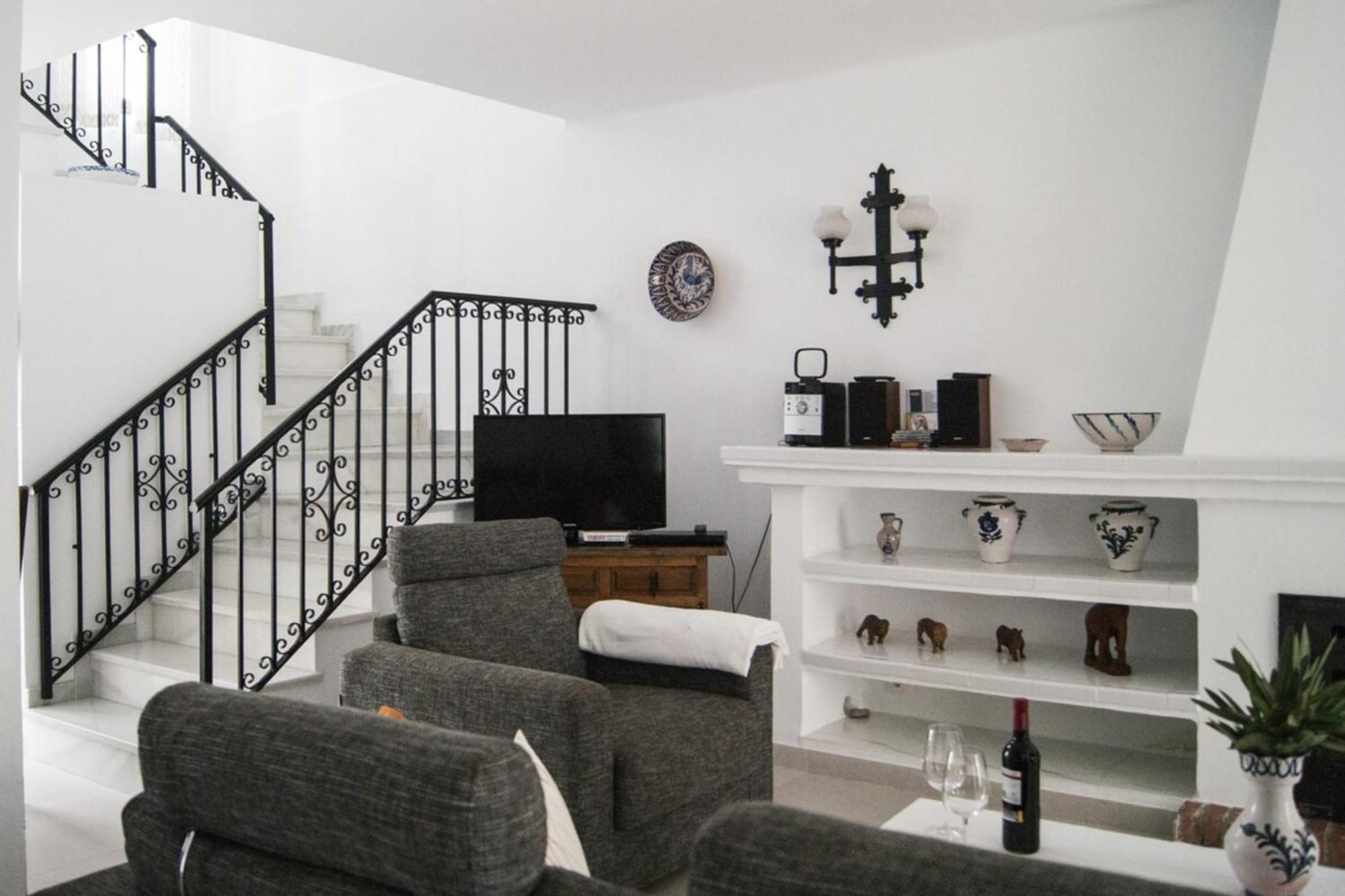 Crisantemos Family House With Garden And Pool Holiday home Nerja