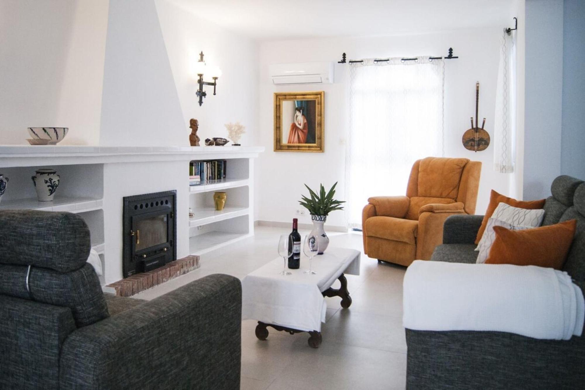 Holiday home Crisantemos Family House With Garden And Pool *