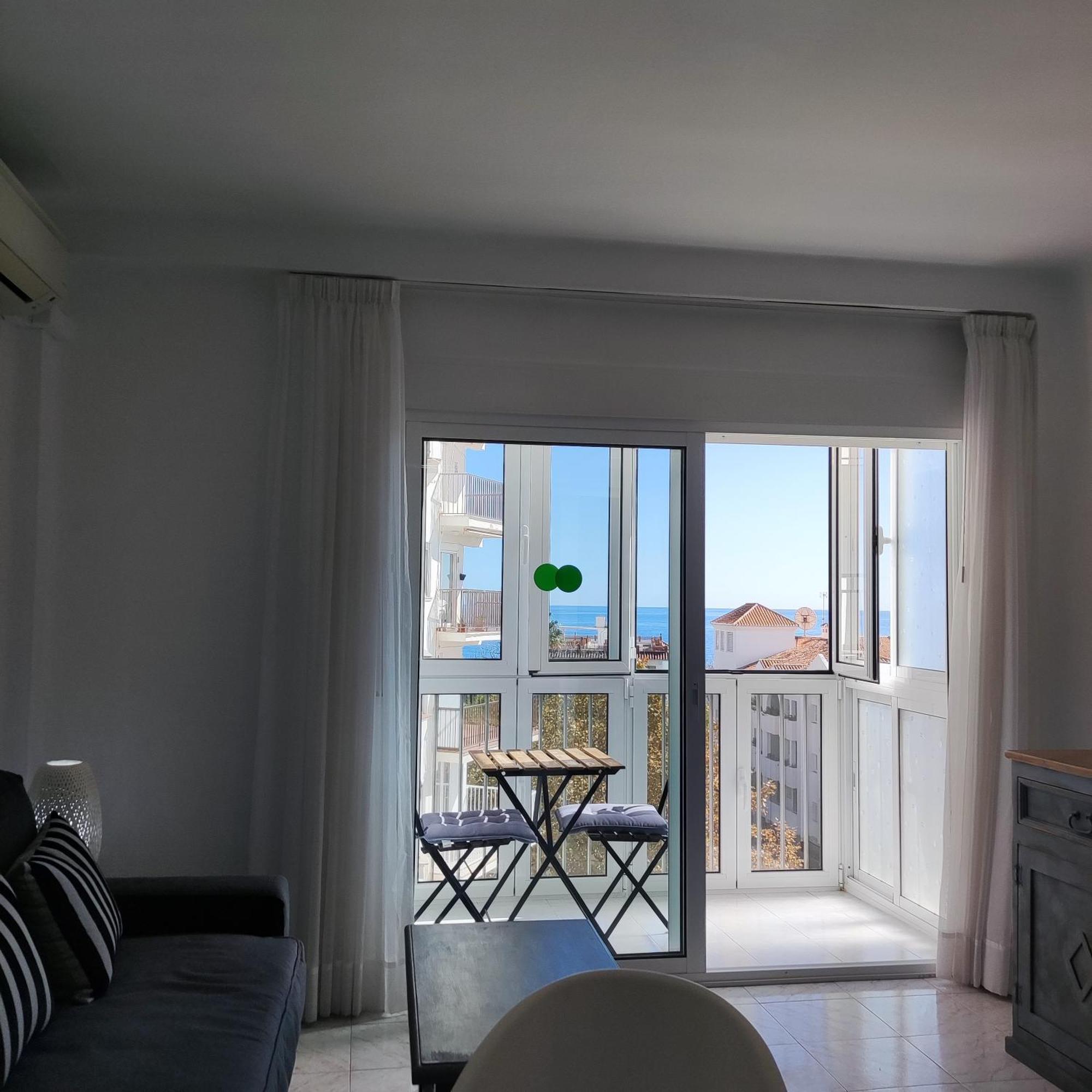 Apartamento Gaviota Holidays Piscina Y Playa *