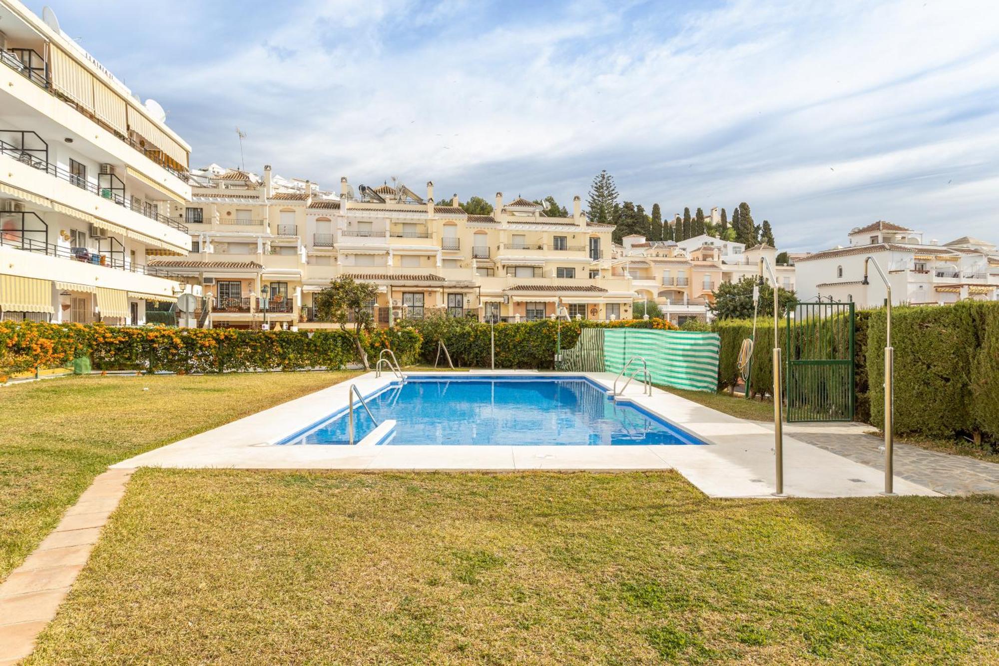 Two Bed Near Burriana Nerja