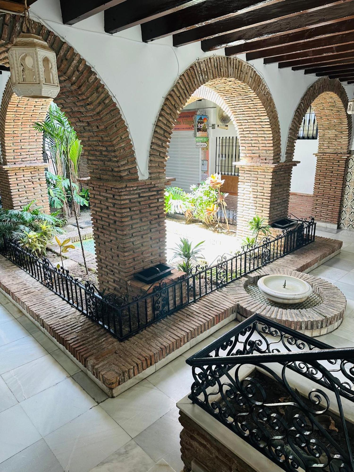 Right By The Pool Area In Capistrano Village! Appartement