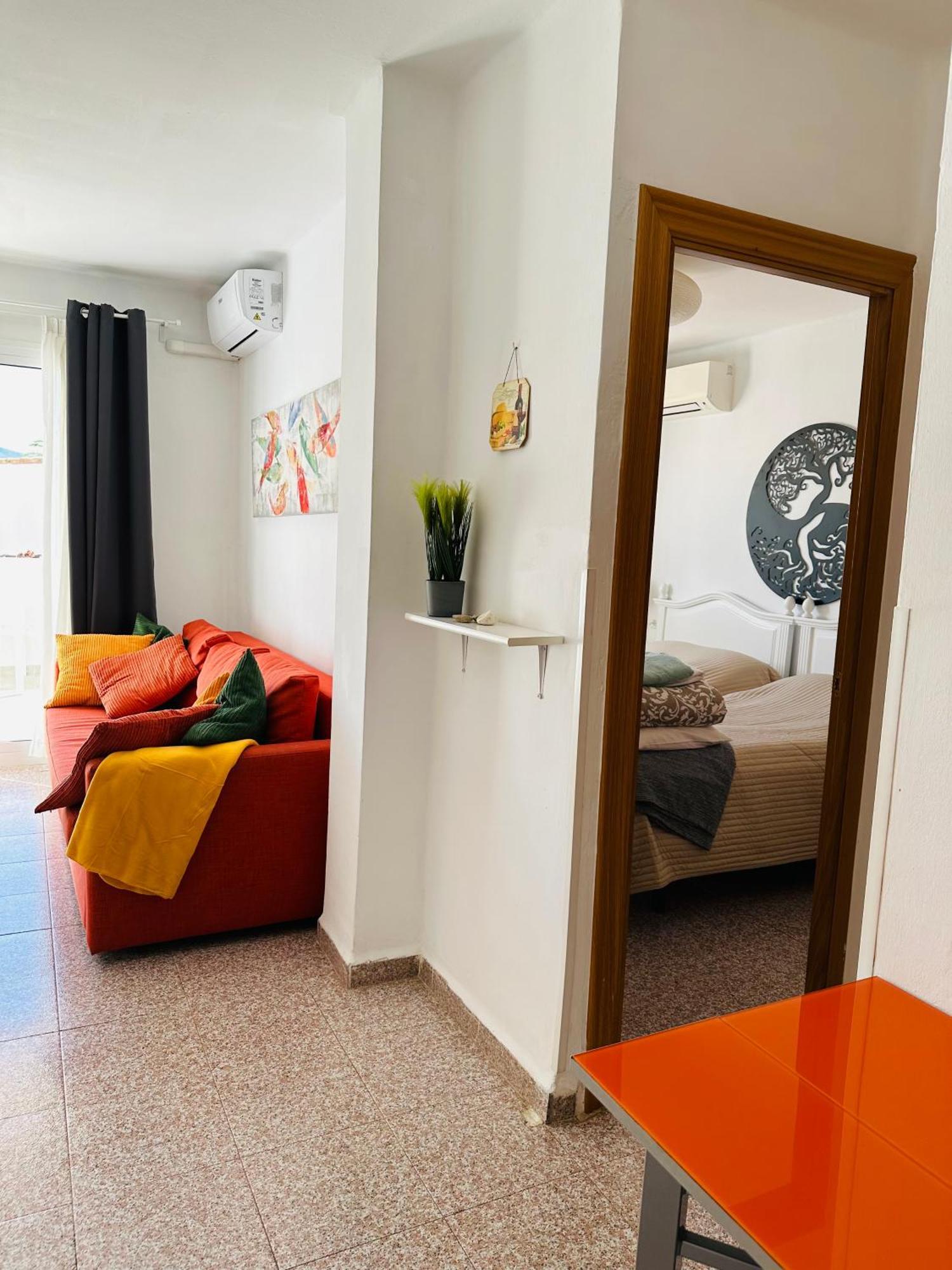 Right By The Pool Area In Capistrano Village! Appartement *
