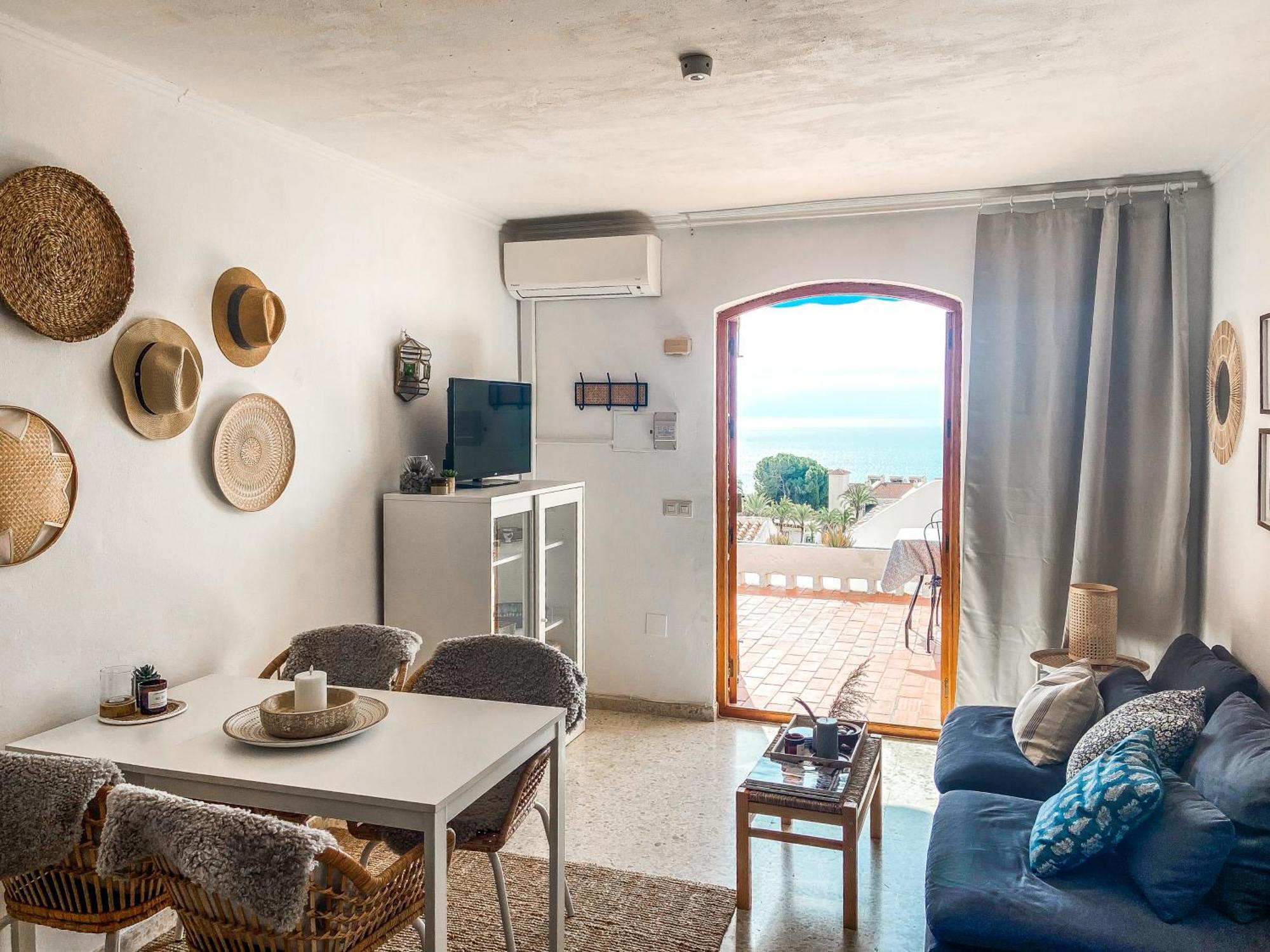 Apartamento Newly Renovated In With Huge Pool
