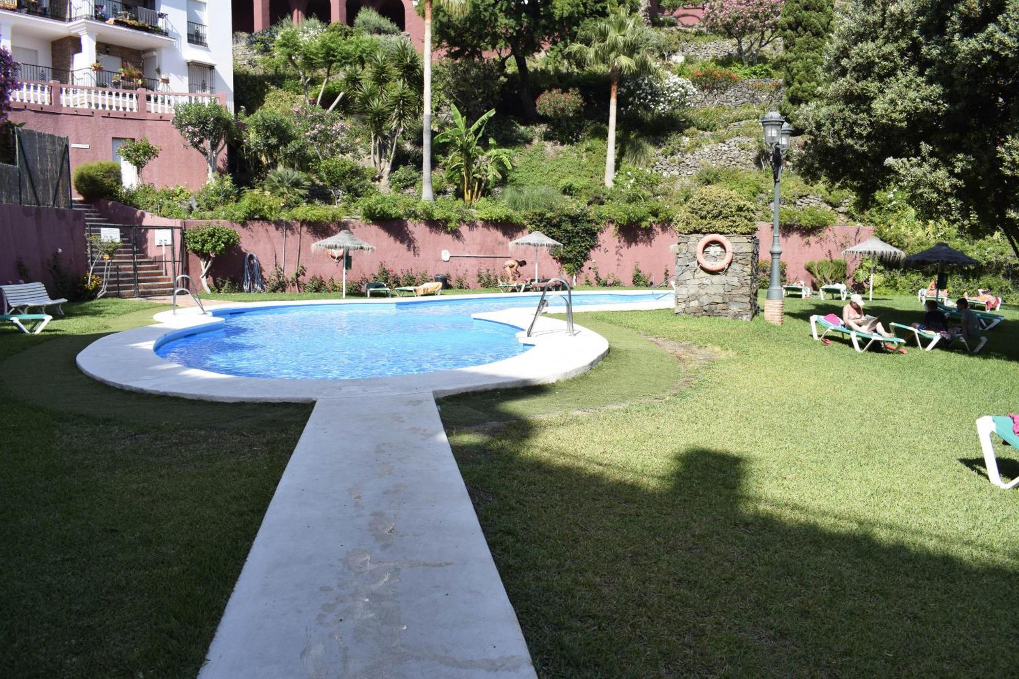 Ladera Panorama 25 *