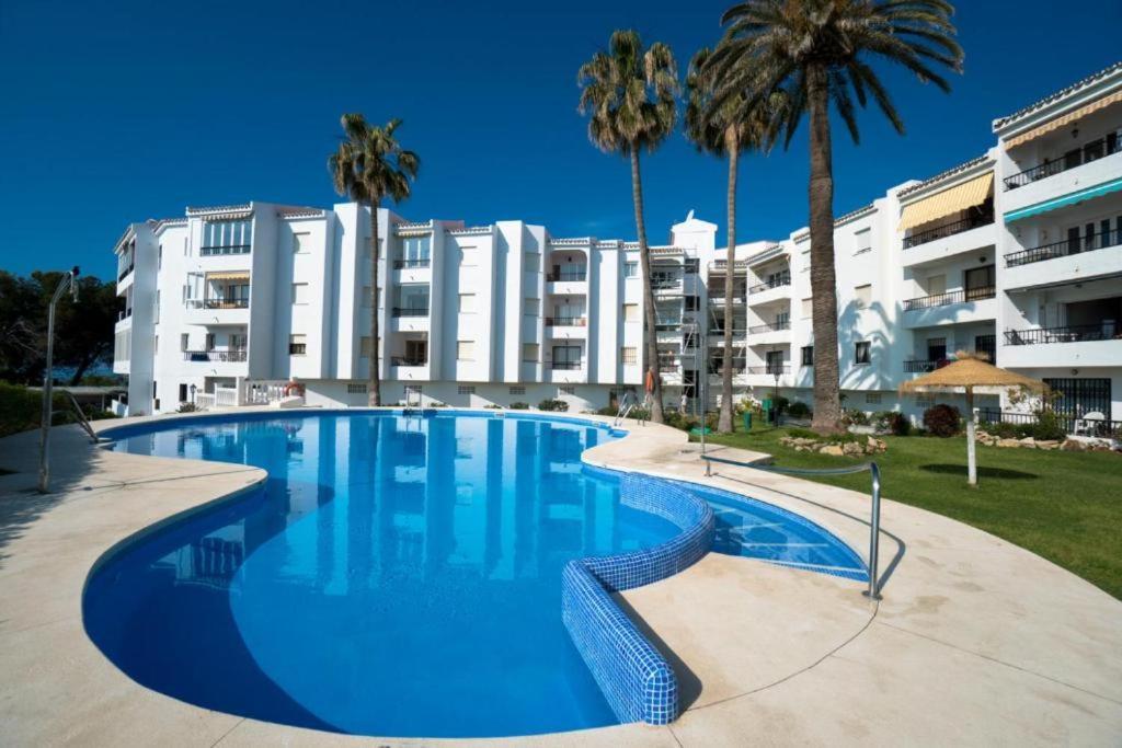 Palmeras 9 Menyber * Nerja