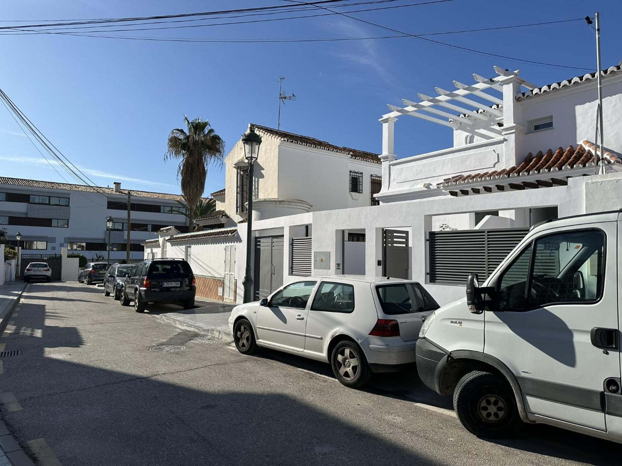 Paradise - Coral Nerja