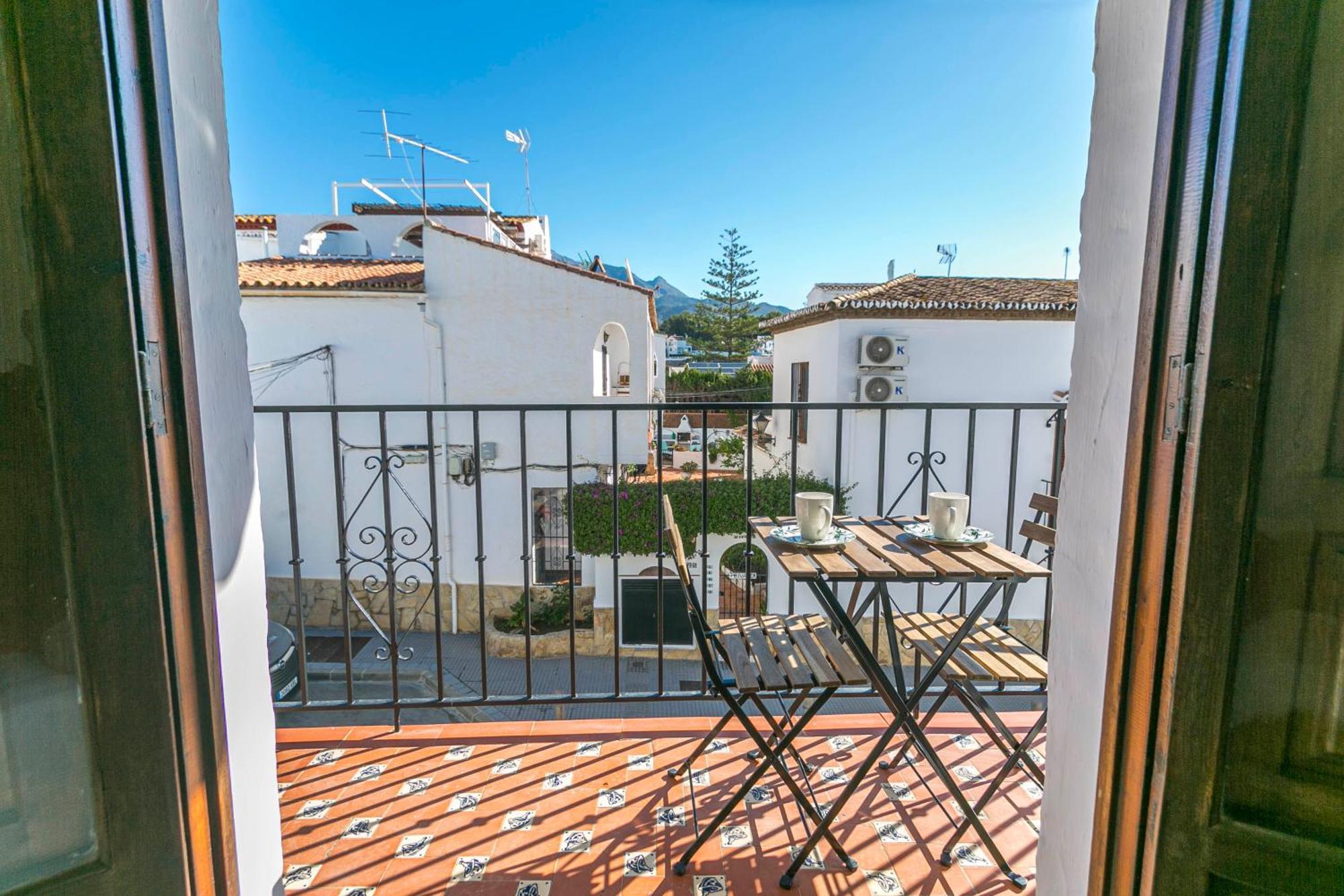 Nueva - Pueblo Andaluz 95 *