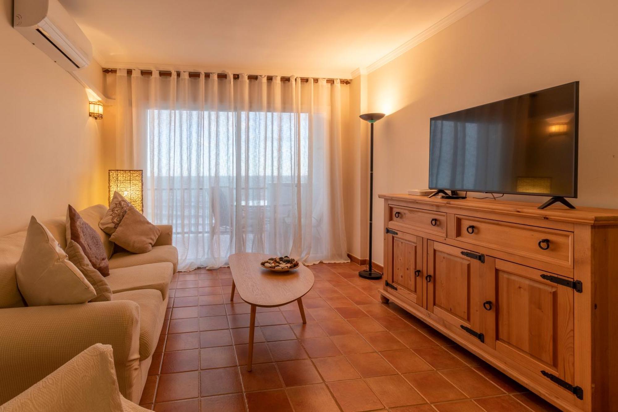 Rentitspain Arce 13 Balcon Con Vista Al Mar Apartment