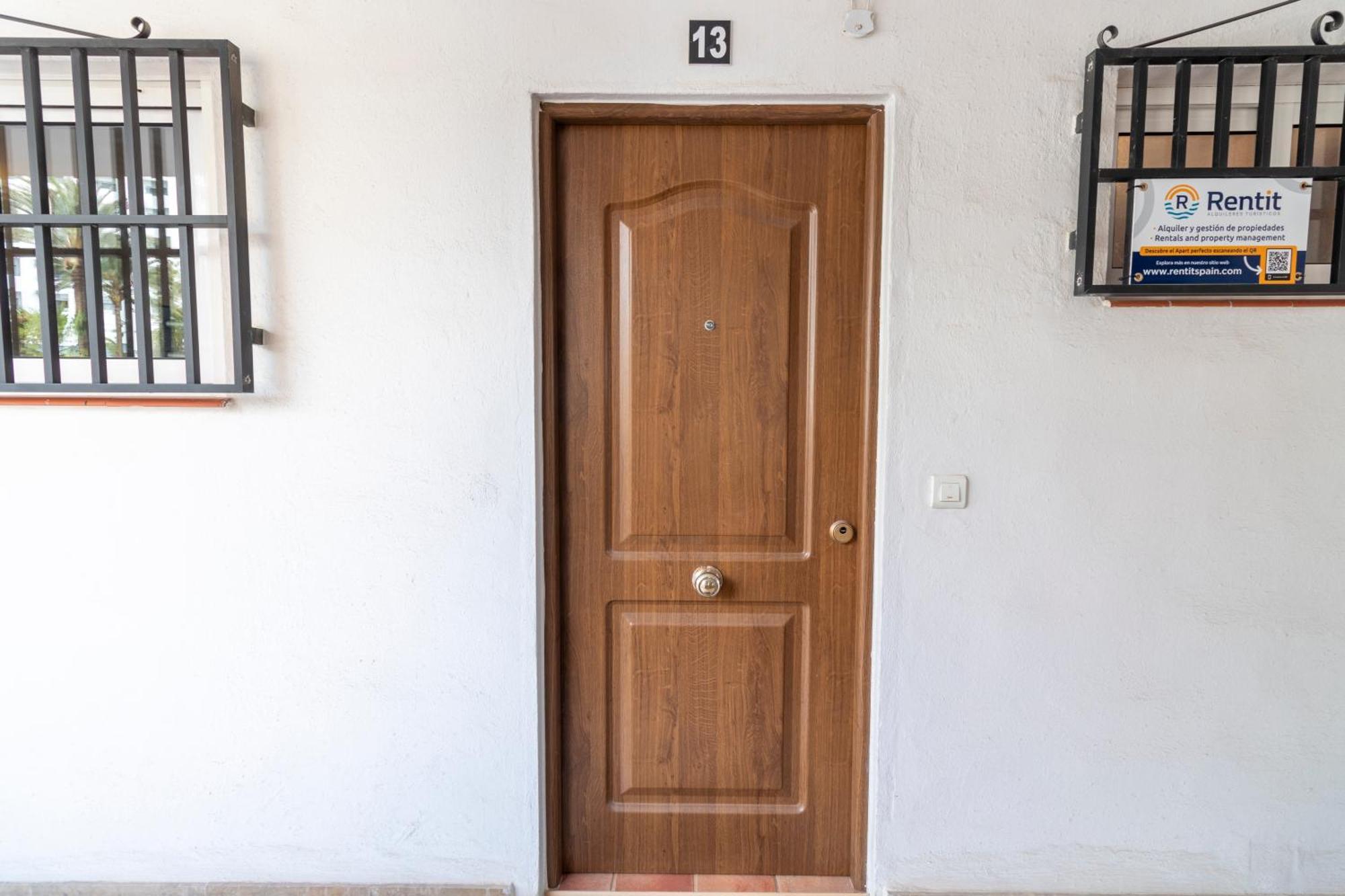 Rentitspain Arce 13 Balcon Con Vista Al Mar *