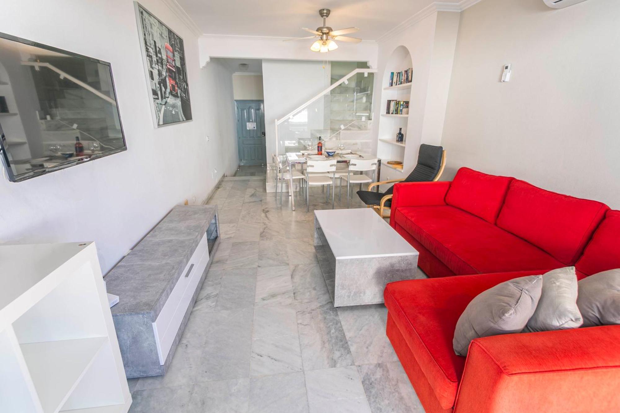 Vakantiehuis Canovas Nerja - Casa Adosada Con Piscina Los Huertos 6 *
