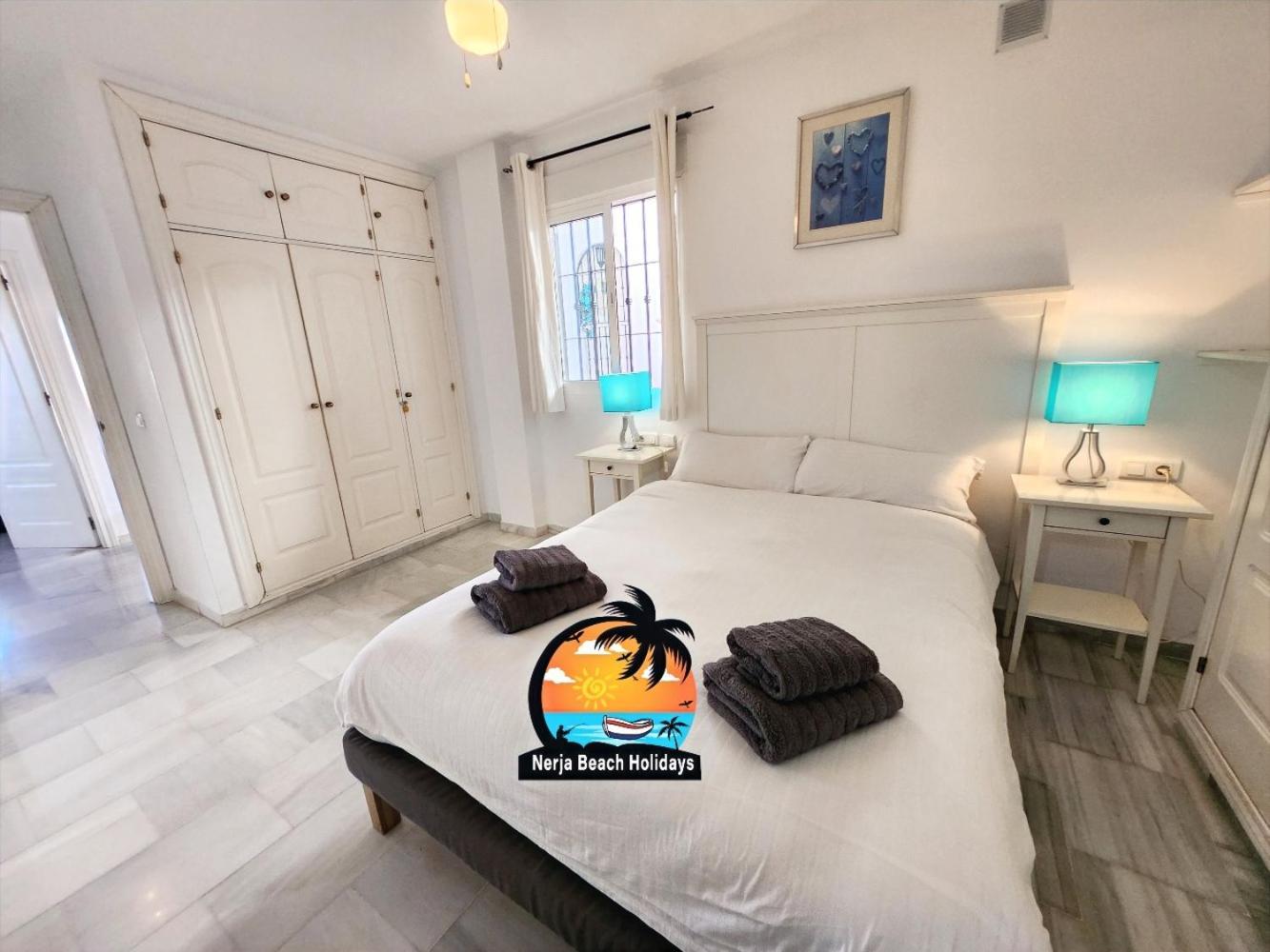 Modern 3 Bedroom Near Burriana Appartement