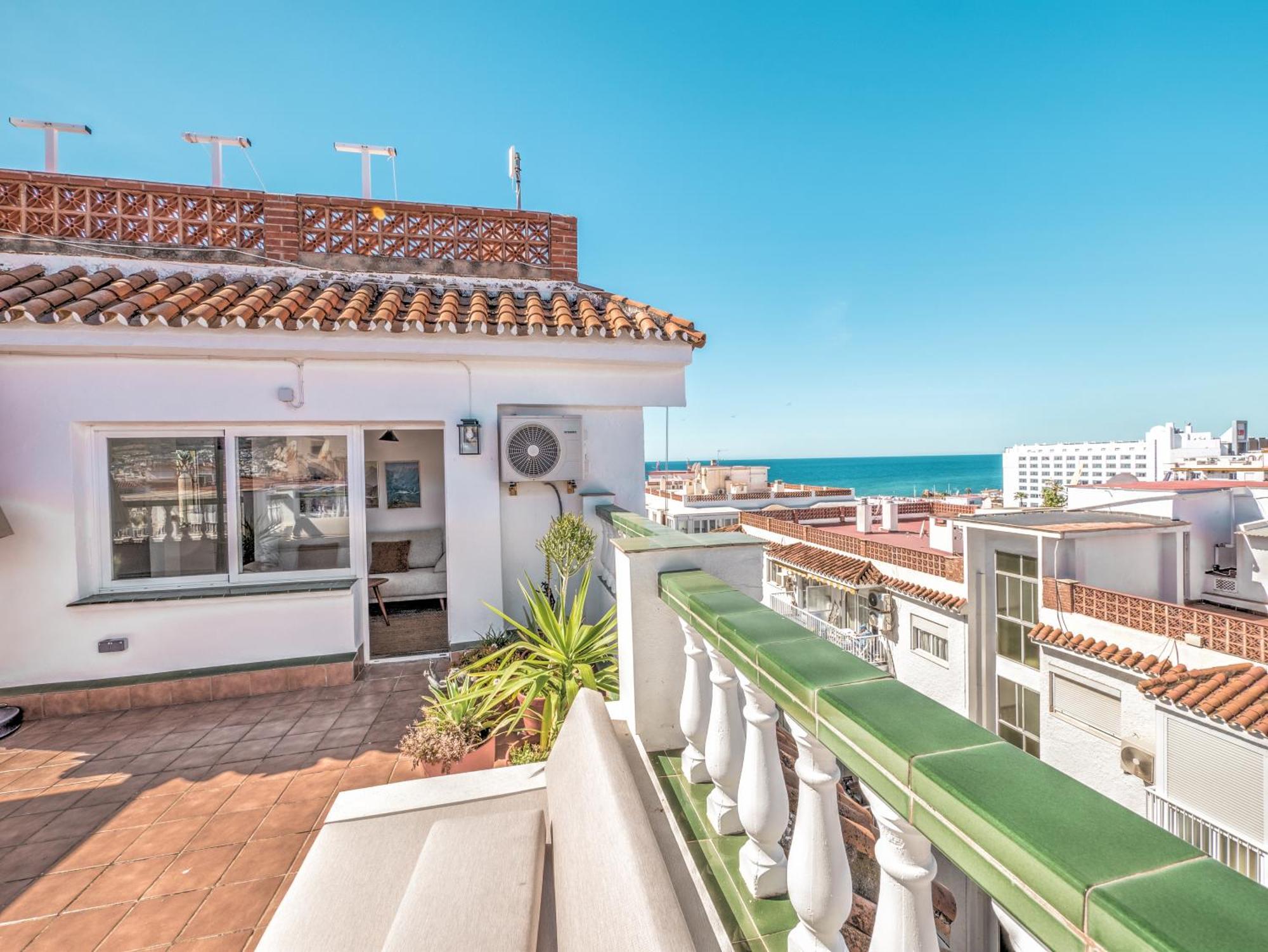 Apartment Penthouse With Rooftop Terrace In Torrecilla Nerja