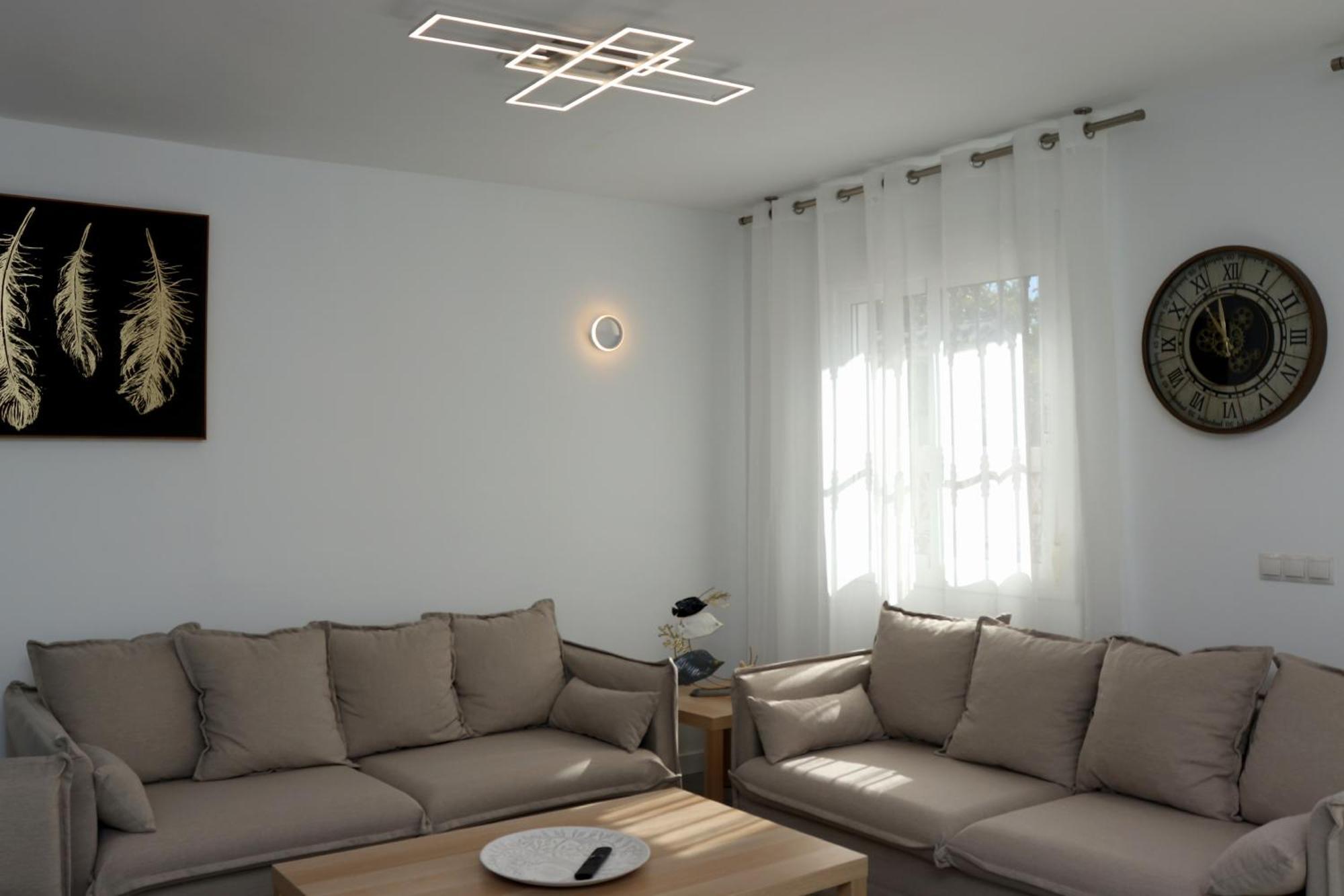 Casa Zuloaga Holidays Piscina Y Playa Nerja
