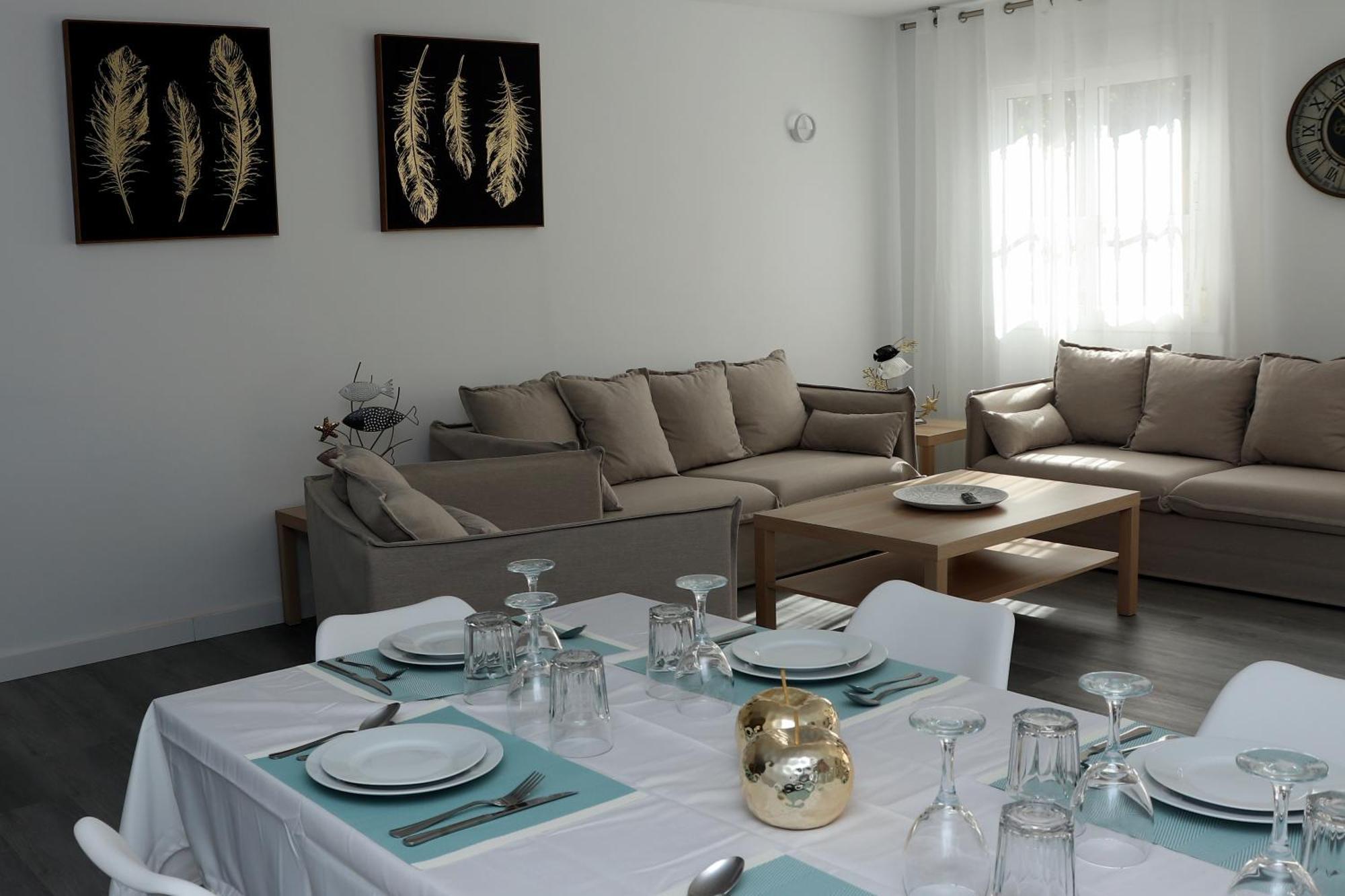 Casa Zuloaga Holidays Piscina Y Playa Nerja