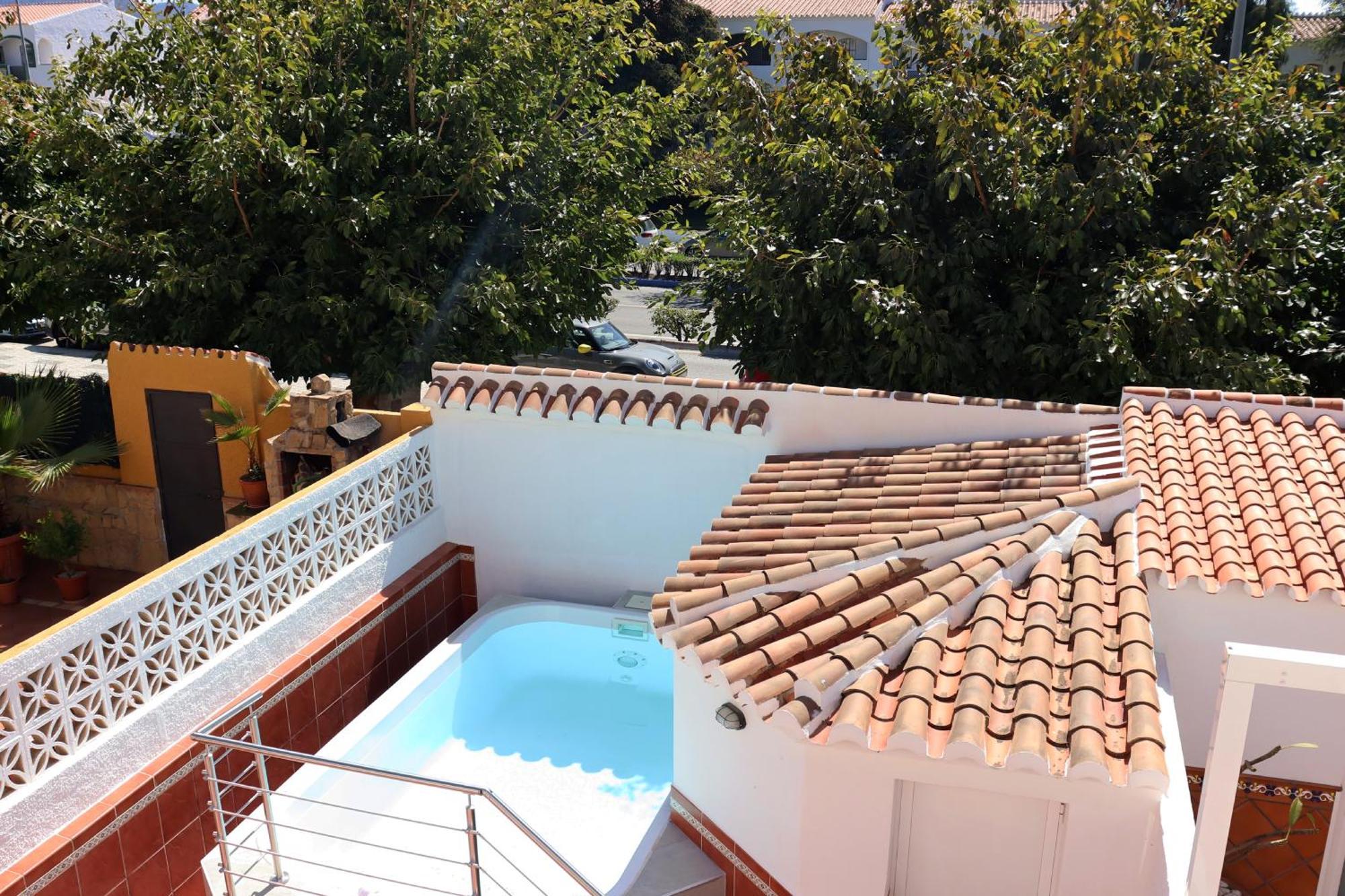 Casa Zuloaga Holidays Piscina Y Playa