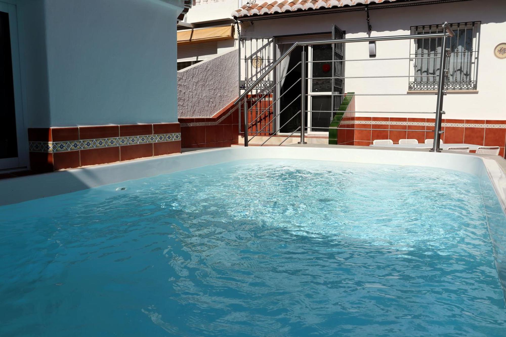 Casa Zuloaga Holidays Piscina Y Playa Nerja