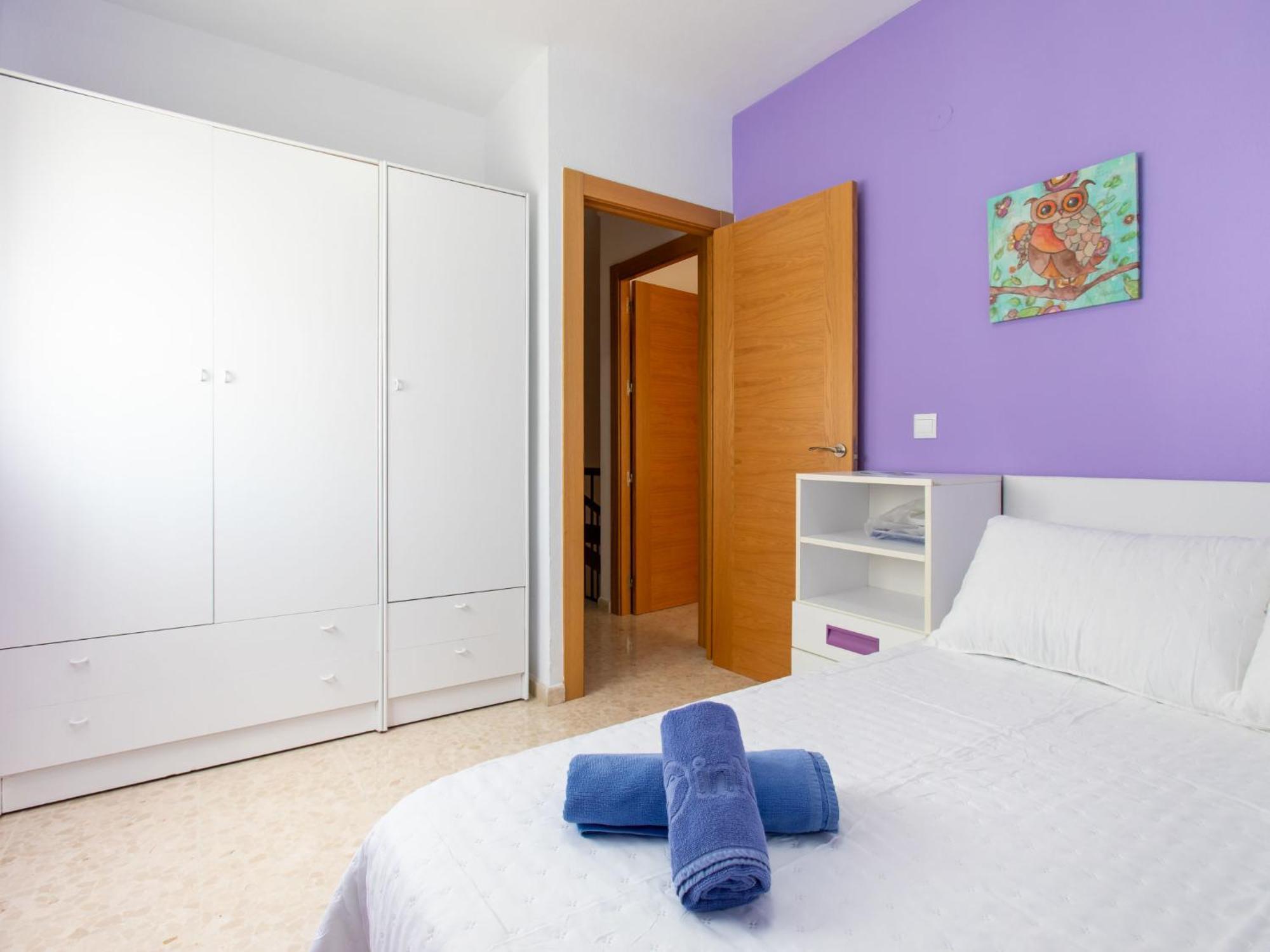 Town Center House With Jacuzzi Holiday home *