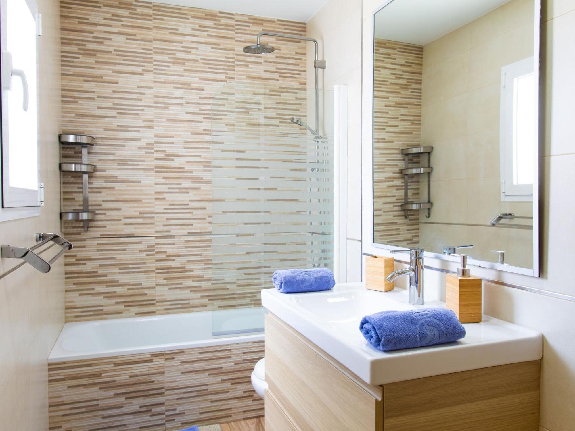 Town Center House With Jacuzzi Nerja
