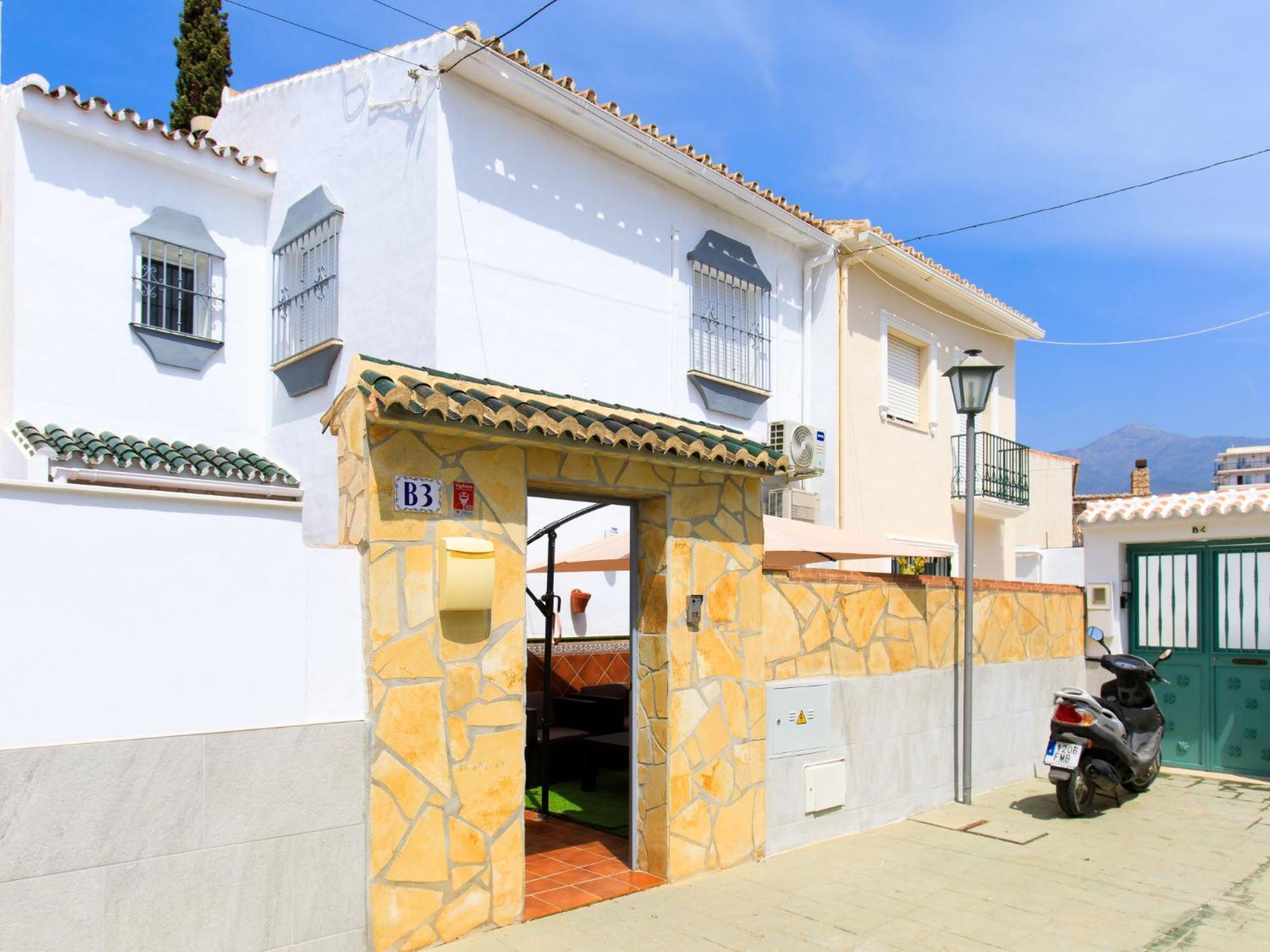 Holiday home Town Center House With Jacuzzi