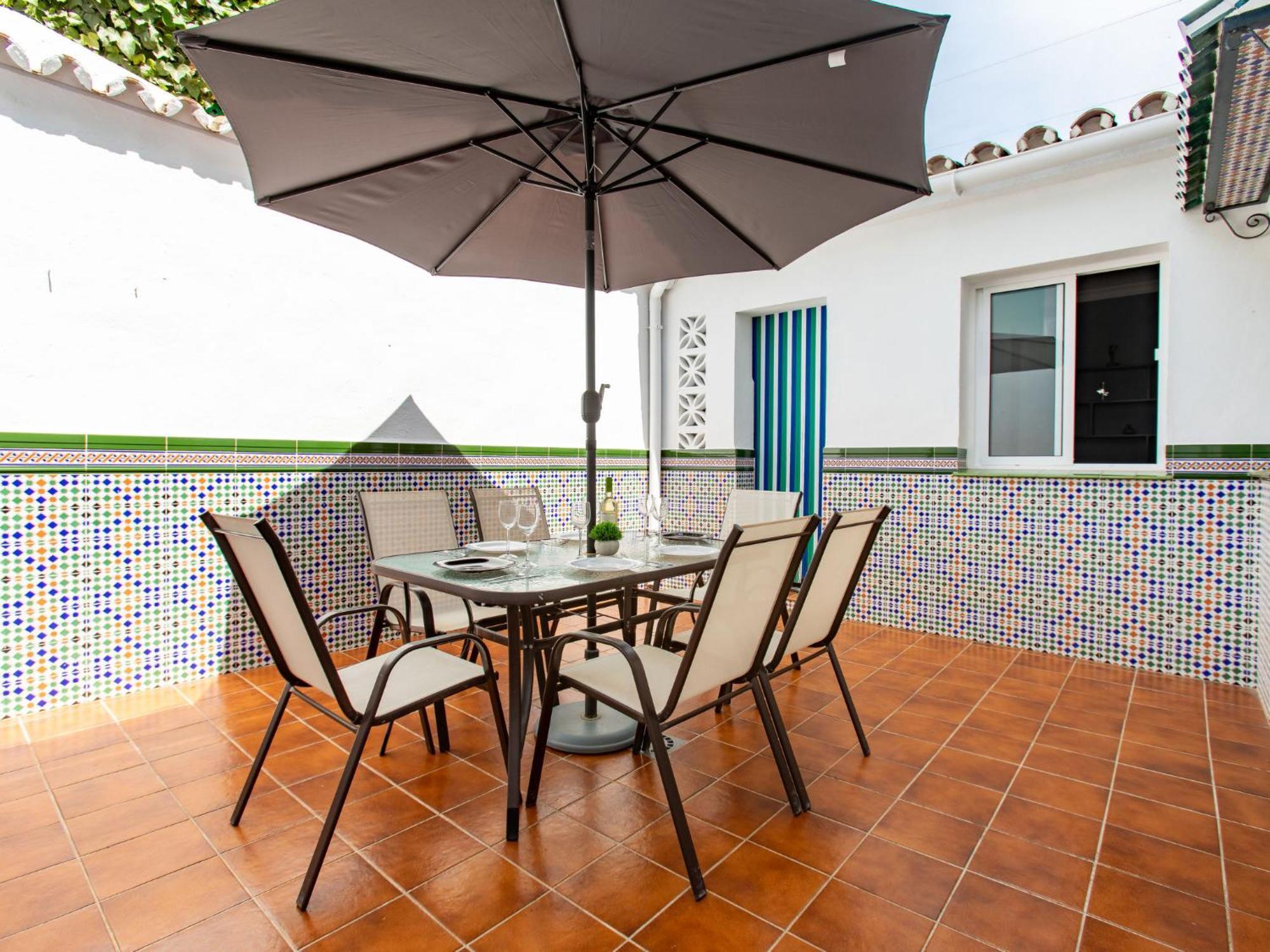 Town Center House With Jacuzzi