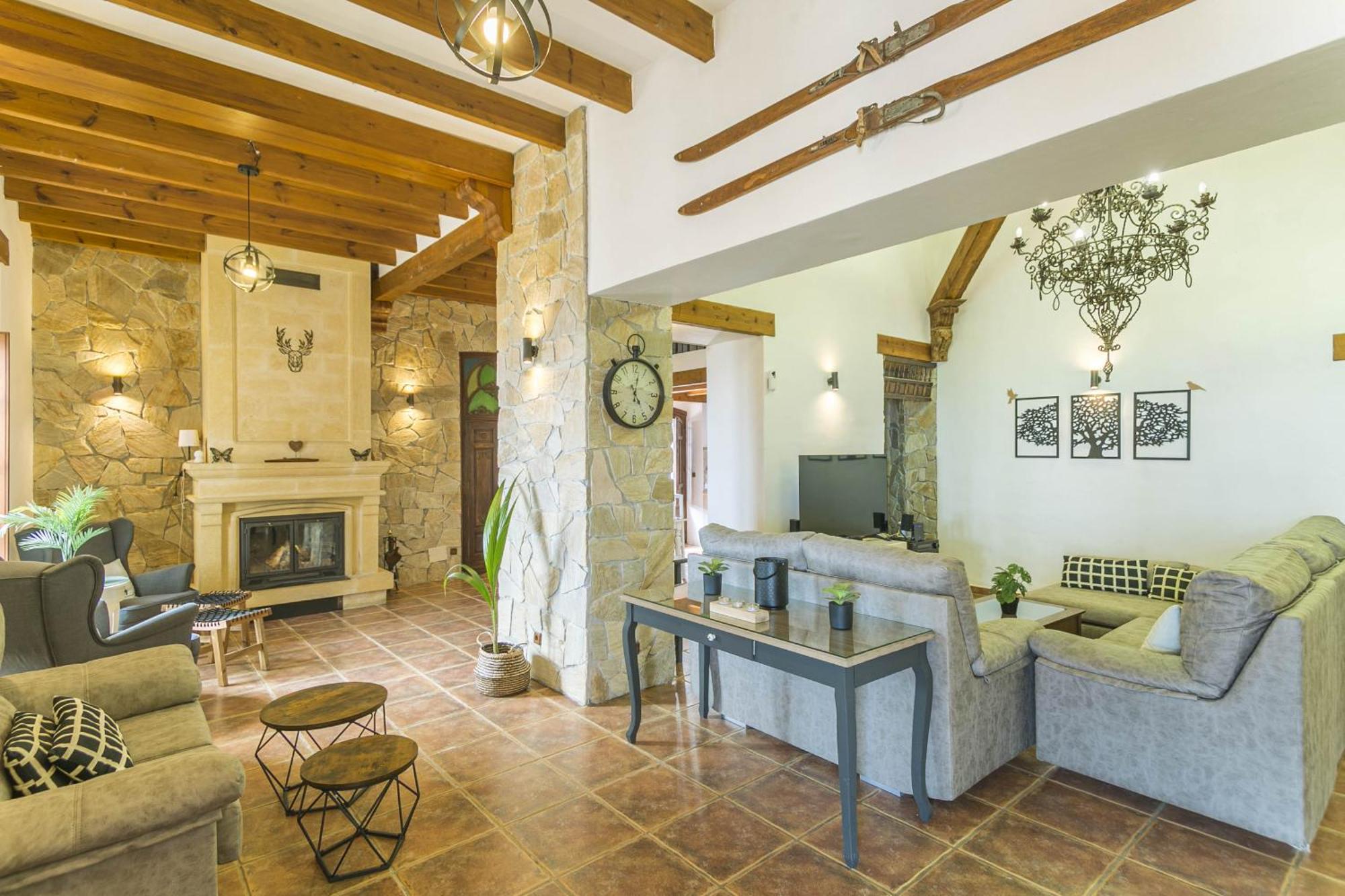 Leones Villa Nerja