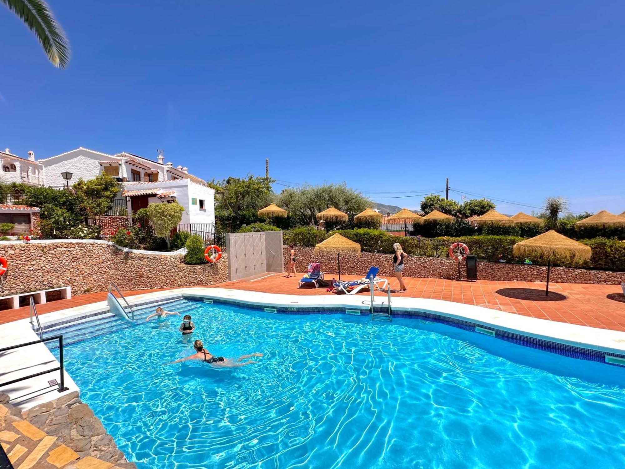 Naranjos 11b Capistrano Casasol * Nerja