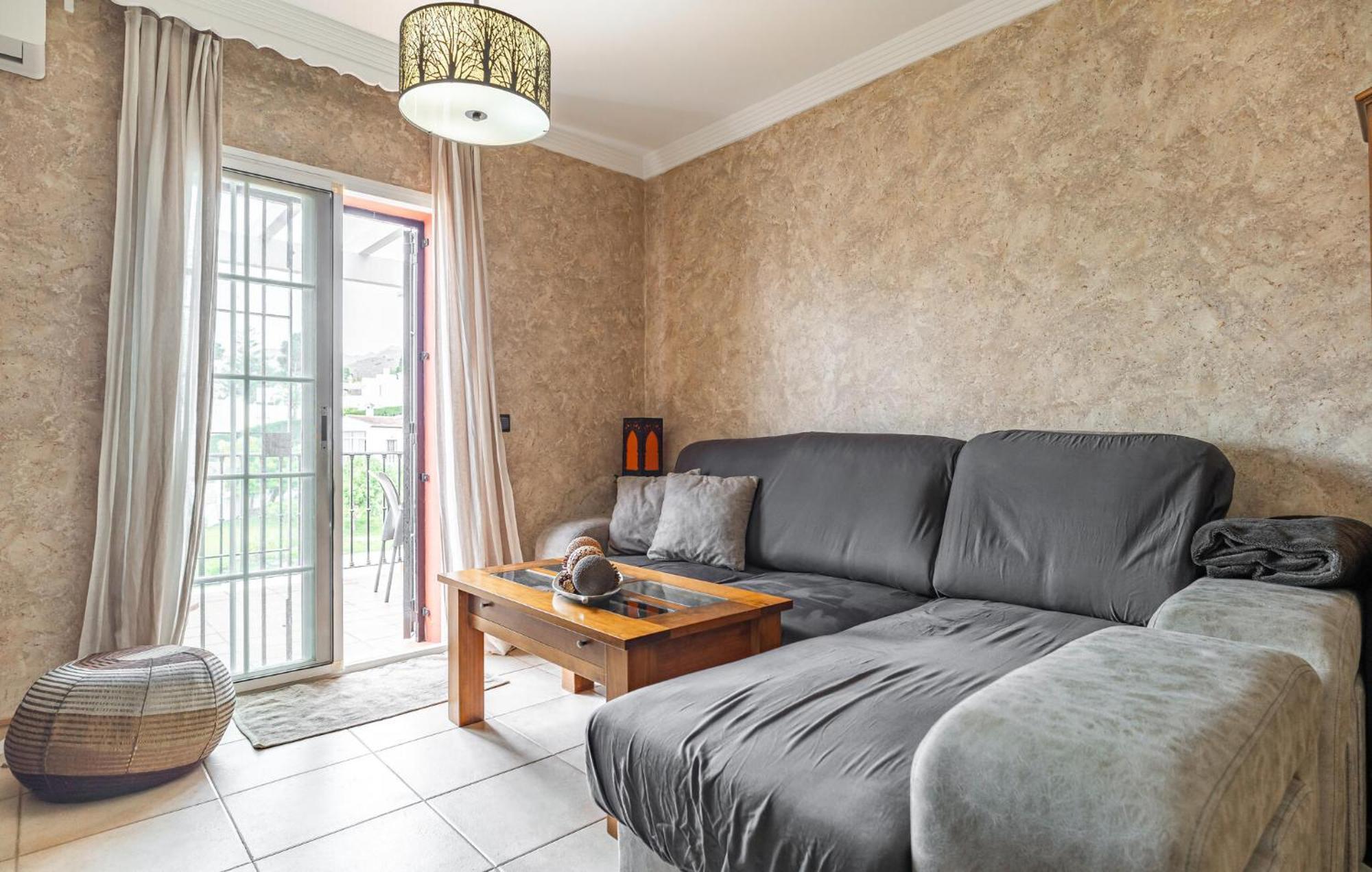 Appartement Beautiful In With Wifi