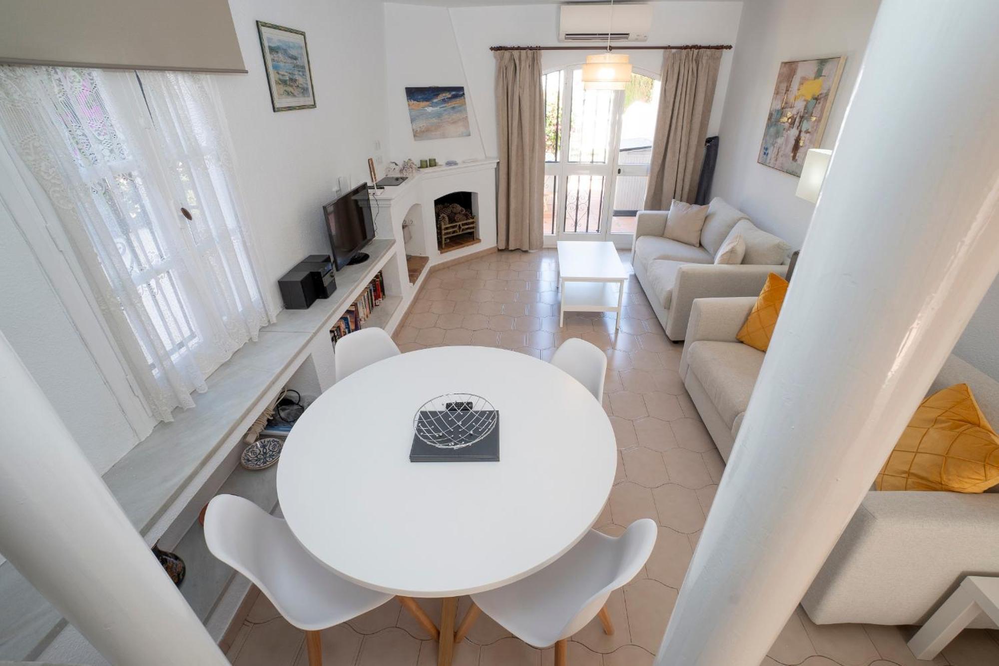 Pinos 22 Menyber * Nerja