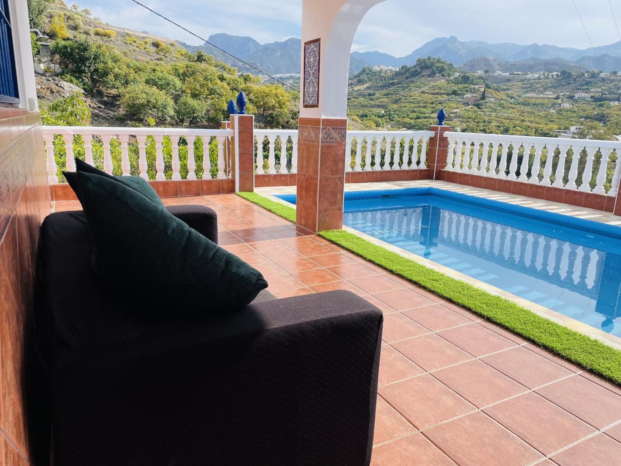 Marimel Con Piscina Privada * Nerja