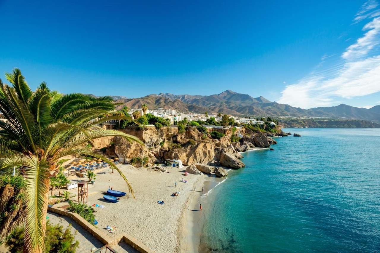 Bonito Piso A 300m De La Playa Nerja