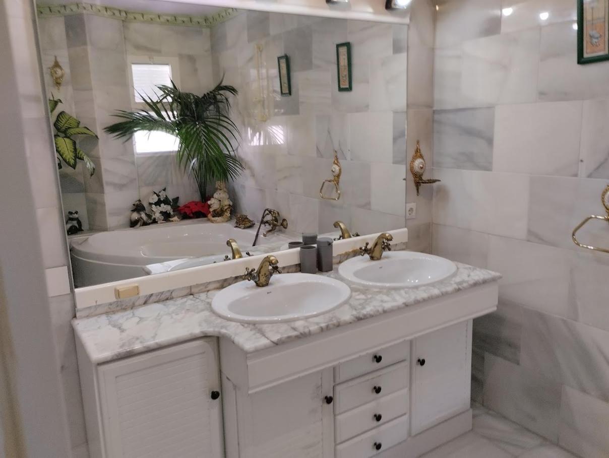 Casa Con Terraza Privada Nerja
