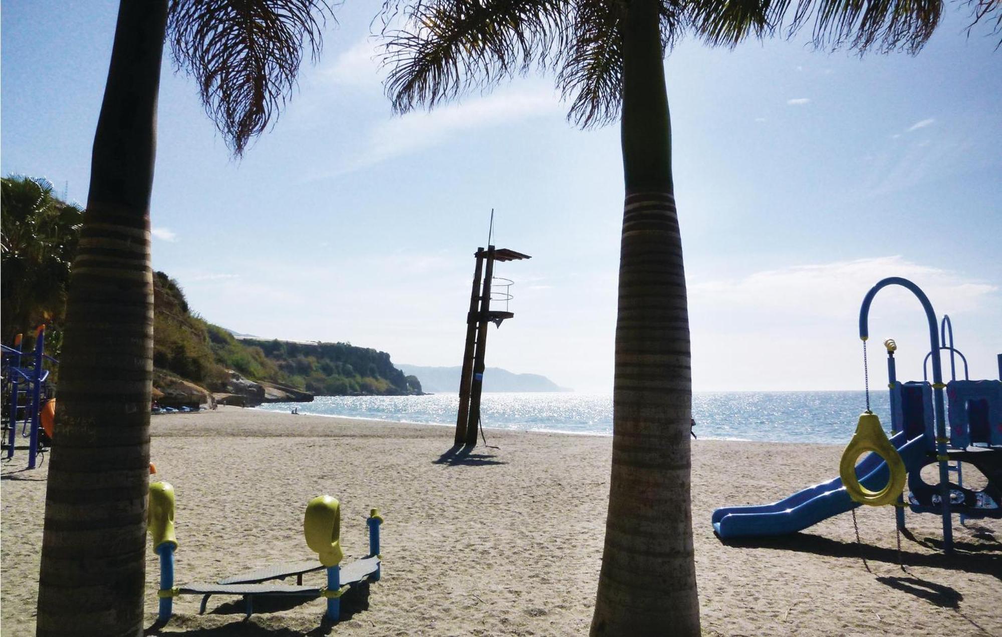 Vakantiehuis Cozy In With Wifi Nerja