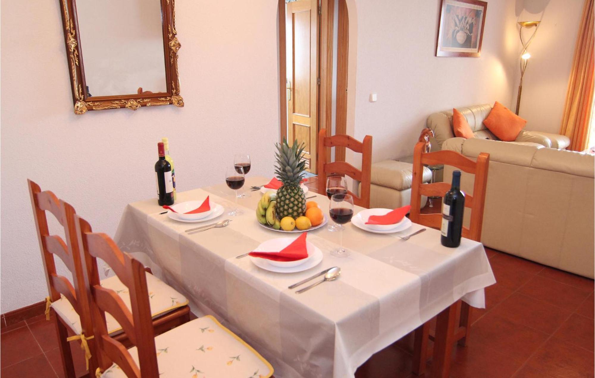Awesome In With 2 Bedrooms, Wifi&outdoor Swimming Pool Appartement Nerja