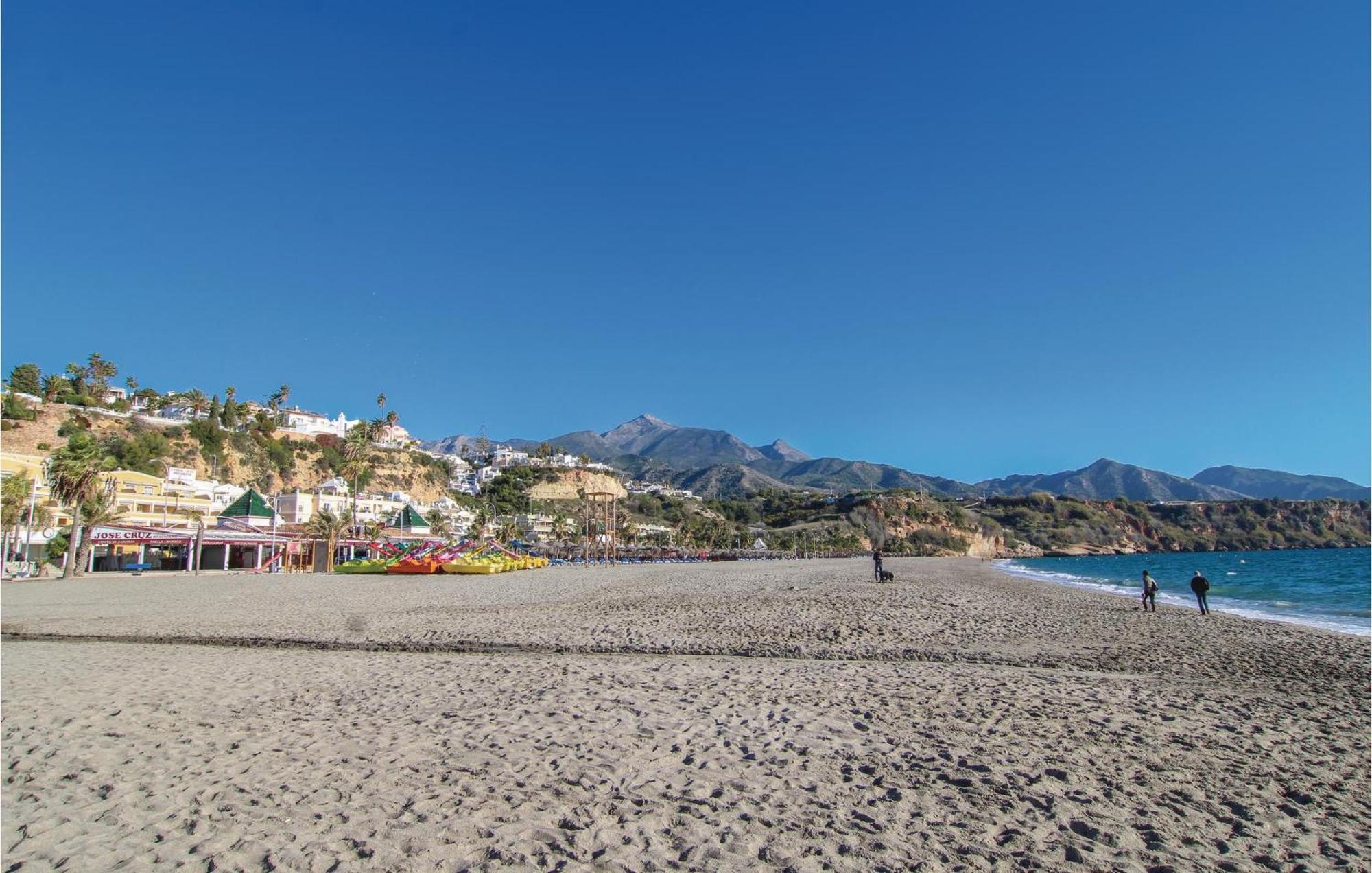Awesome In With 2 Bedrooms, Wifi&outdoor Swimming Pool Nerja