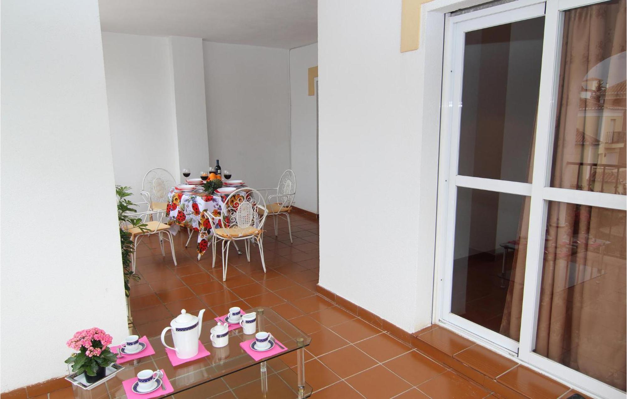 Awesome In With 2 Bedrooms, Wifi&outdoor Swimming Pool Appartement