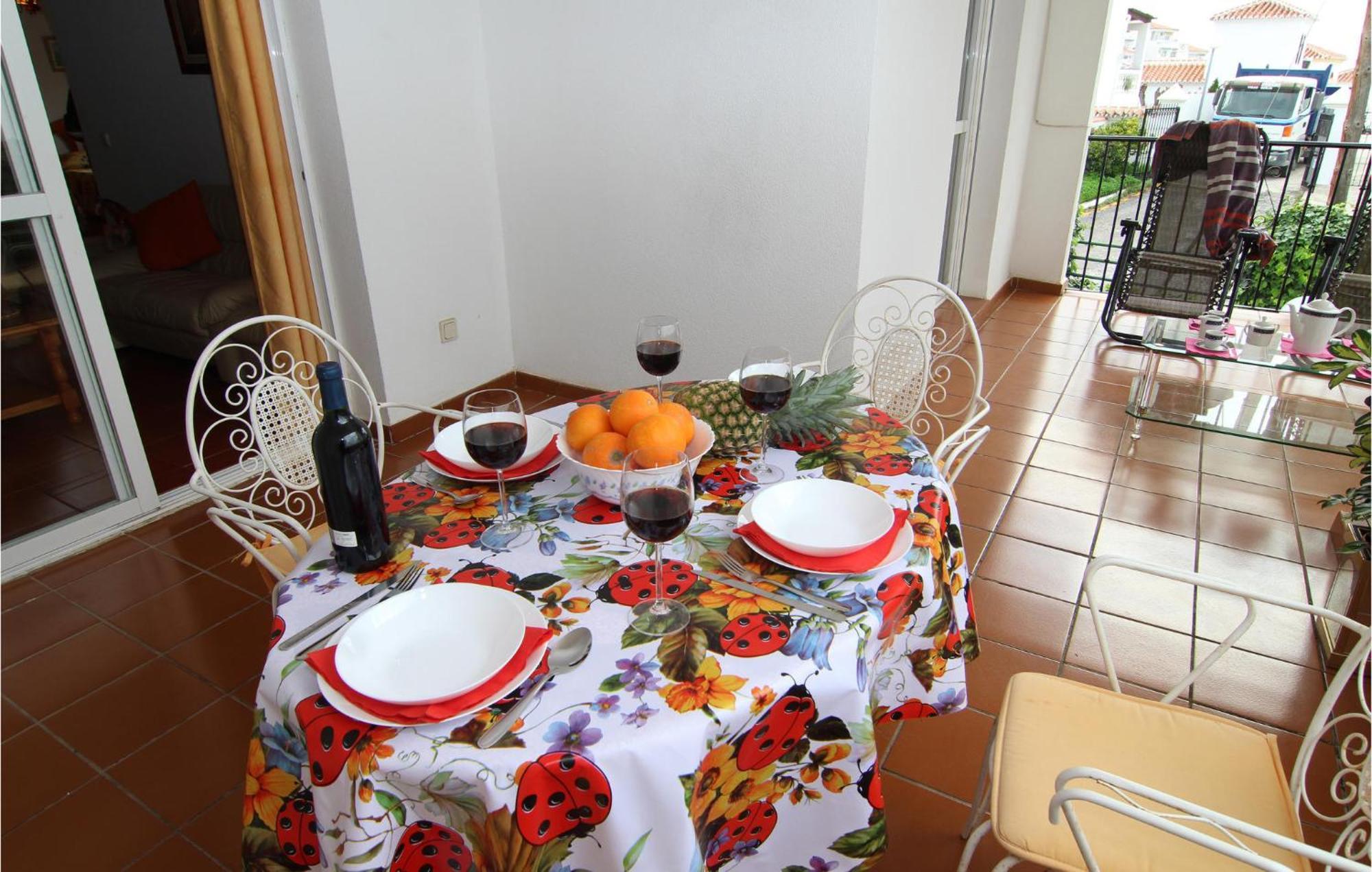 Appartement Awesome In With 2 Bedrooms, Wifi&outdoor Swimming Pool Nerja