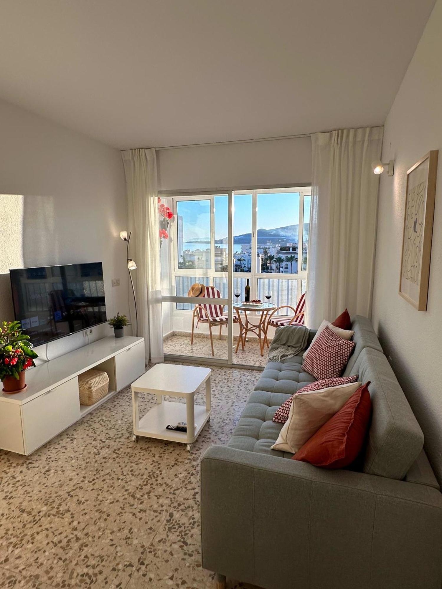 Apartment Shr055 Playa Torrecilla Con Piscina Nerja