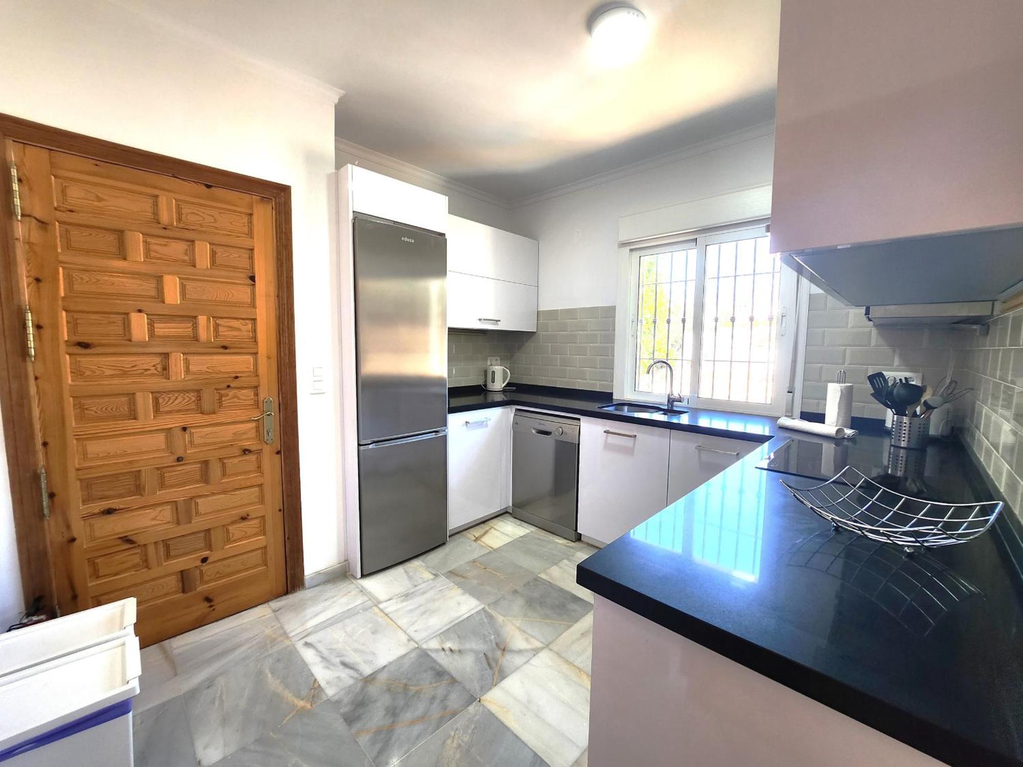 R1352 Pinomar D Villa *