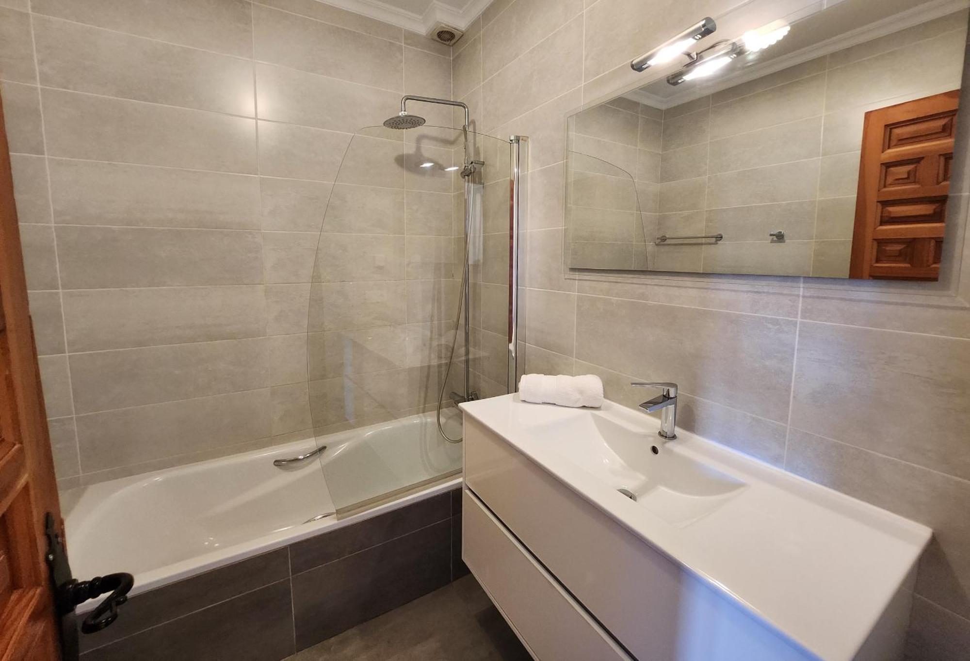 R1352 Pinomar D Nerja