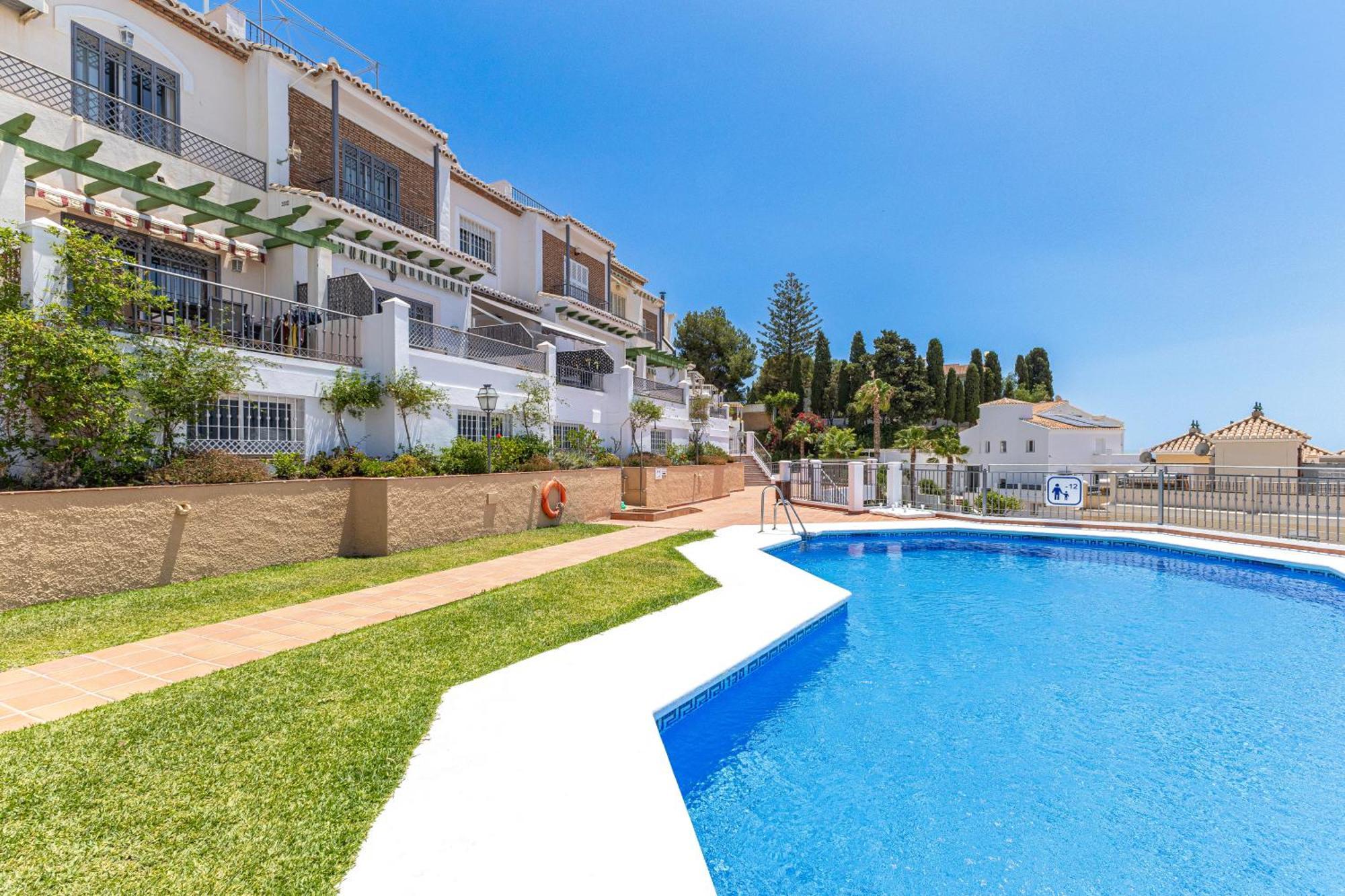 Townhouse Close To Burriana * Nerja