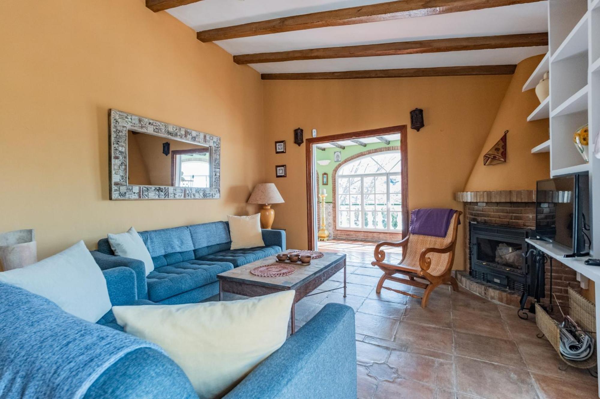 Charming House With Private Pool And Garden