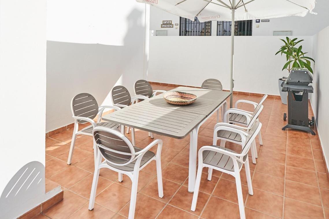 Holiday home Pura - Private Jacuzzi & Heated Pool